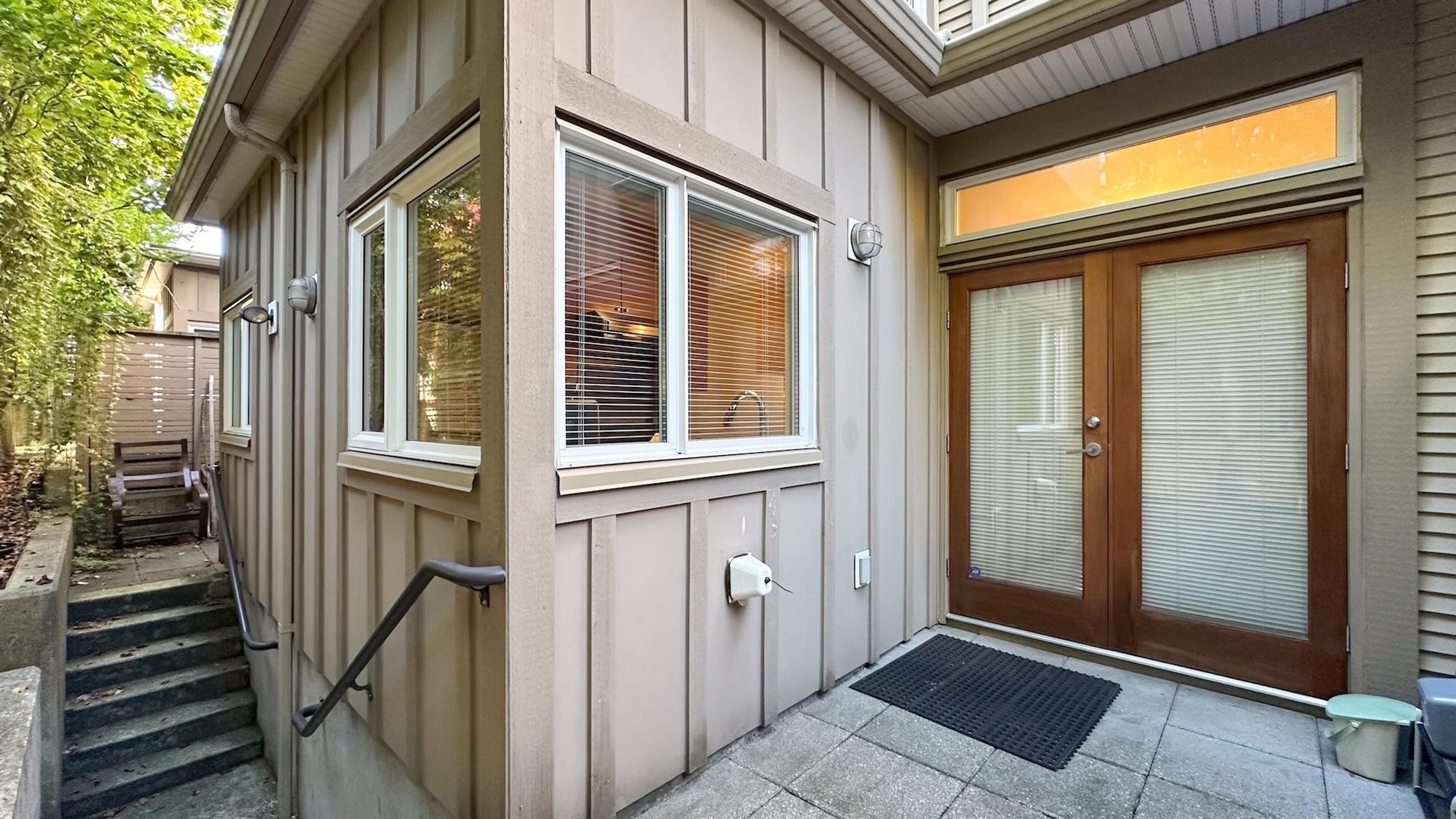 3788 Laurel Street, Burnaby - Exteriors - Photo 2