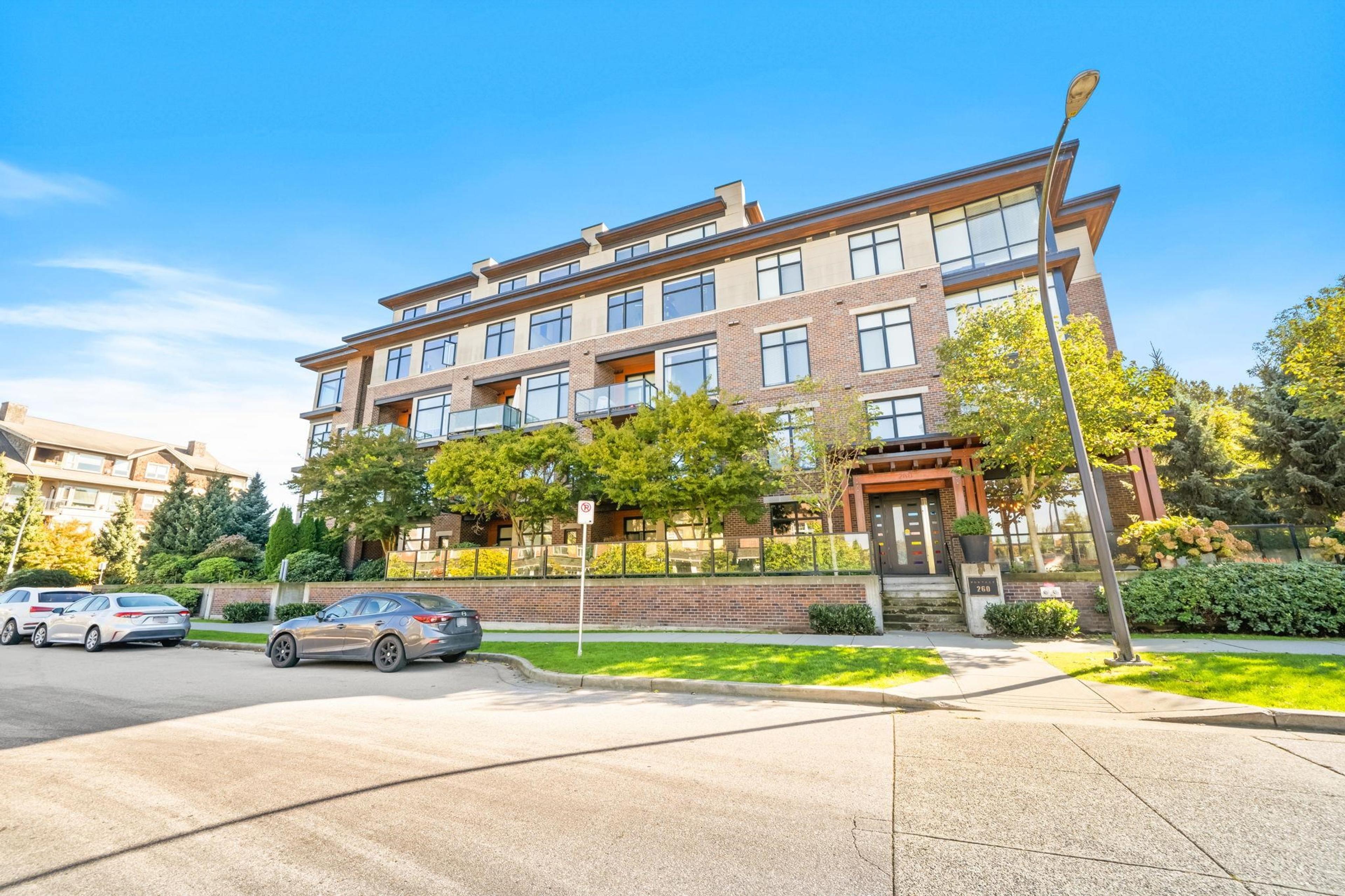 260 Salter Street, New Westminster - Exteriors - Photo 1