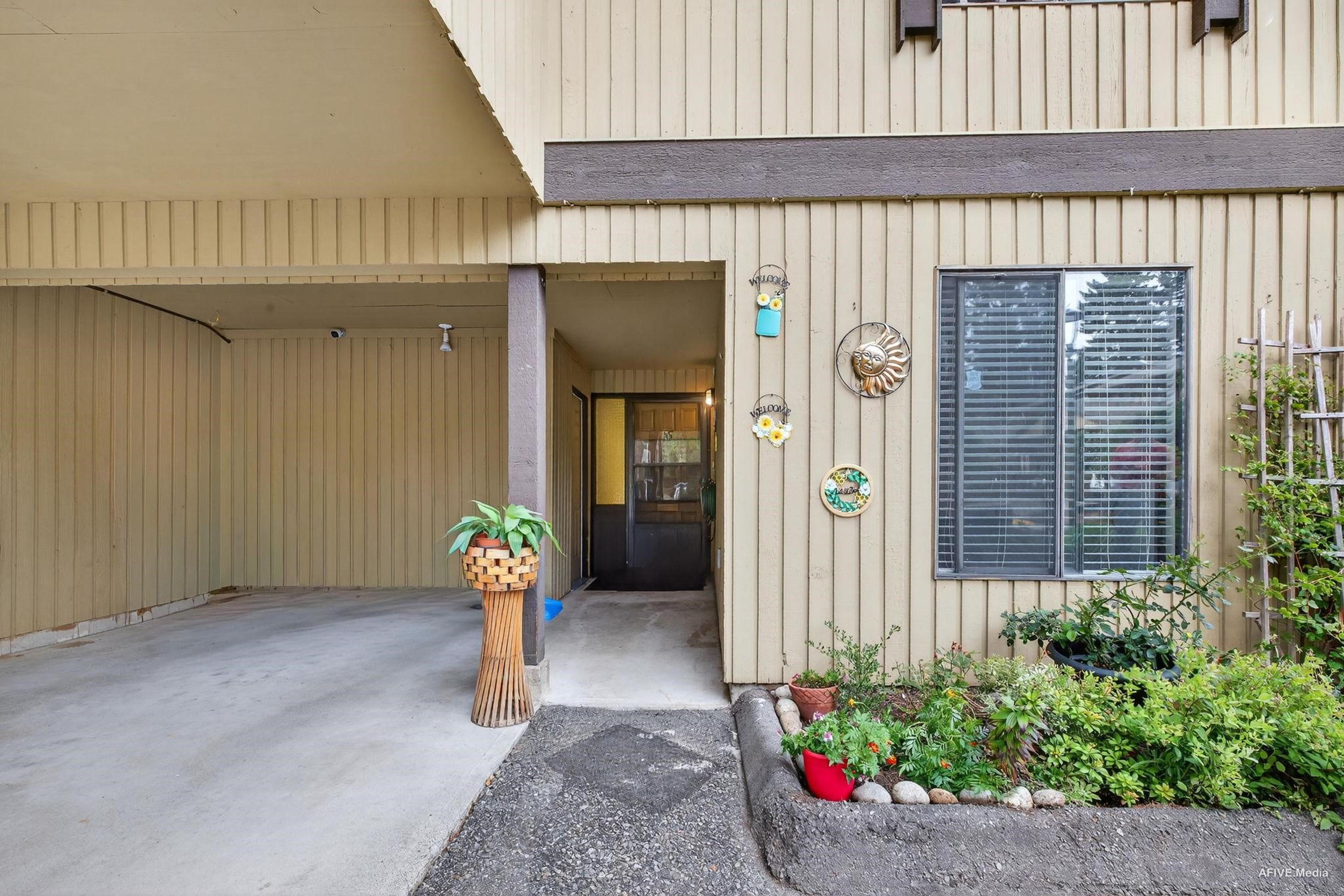 2998 Mouat Drive, Abbotsford - Exteriors - Photo 2