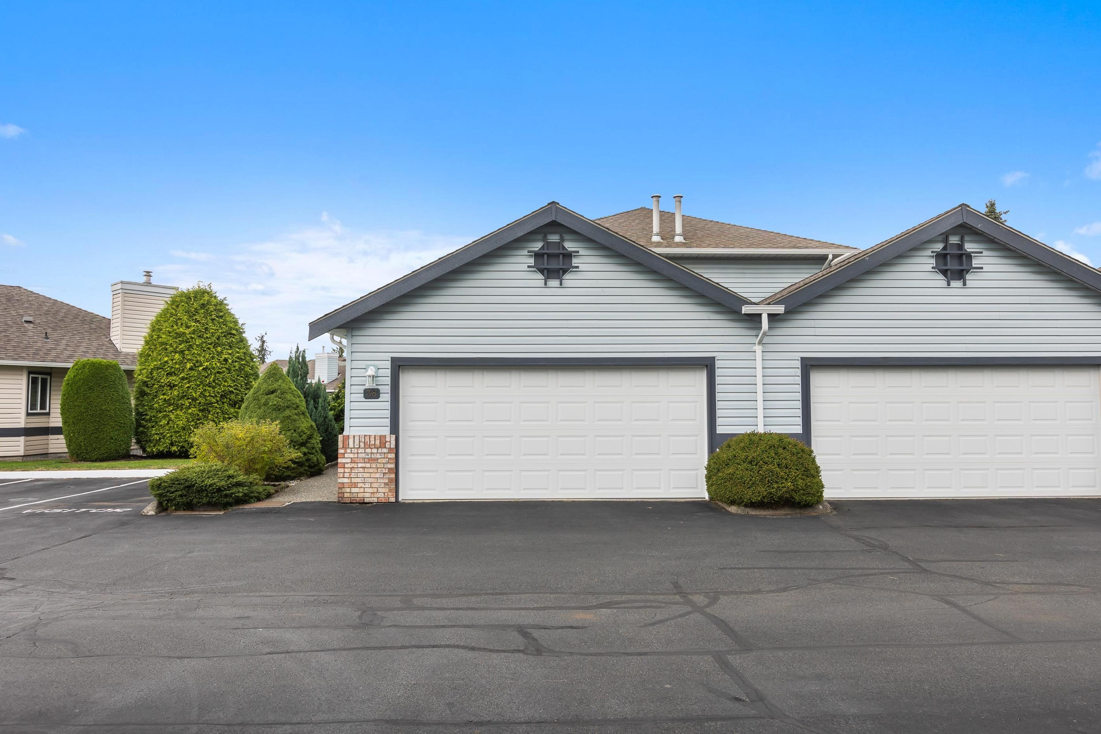 5550 Langley Bypass Road, Langley - Exteriors - Photo 1