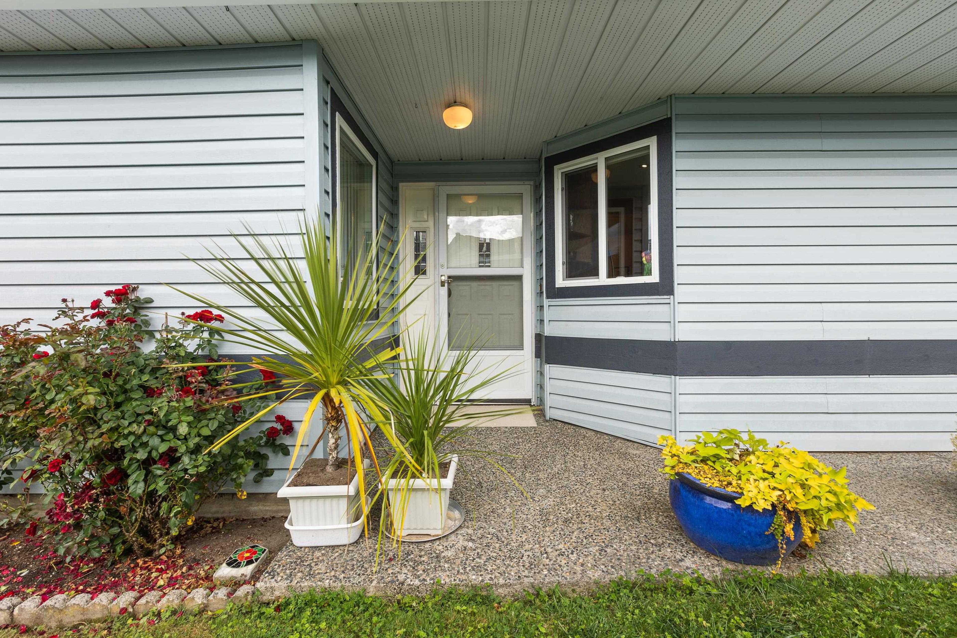 5550 Langley Bypass Road, Langley - Exteriors - Photo 10