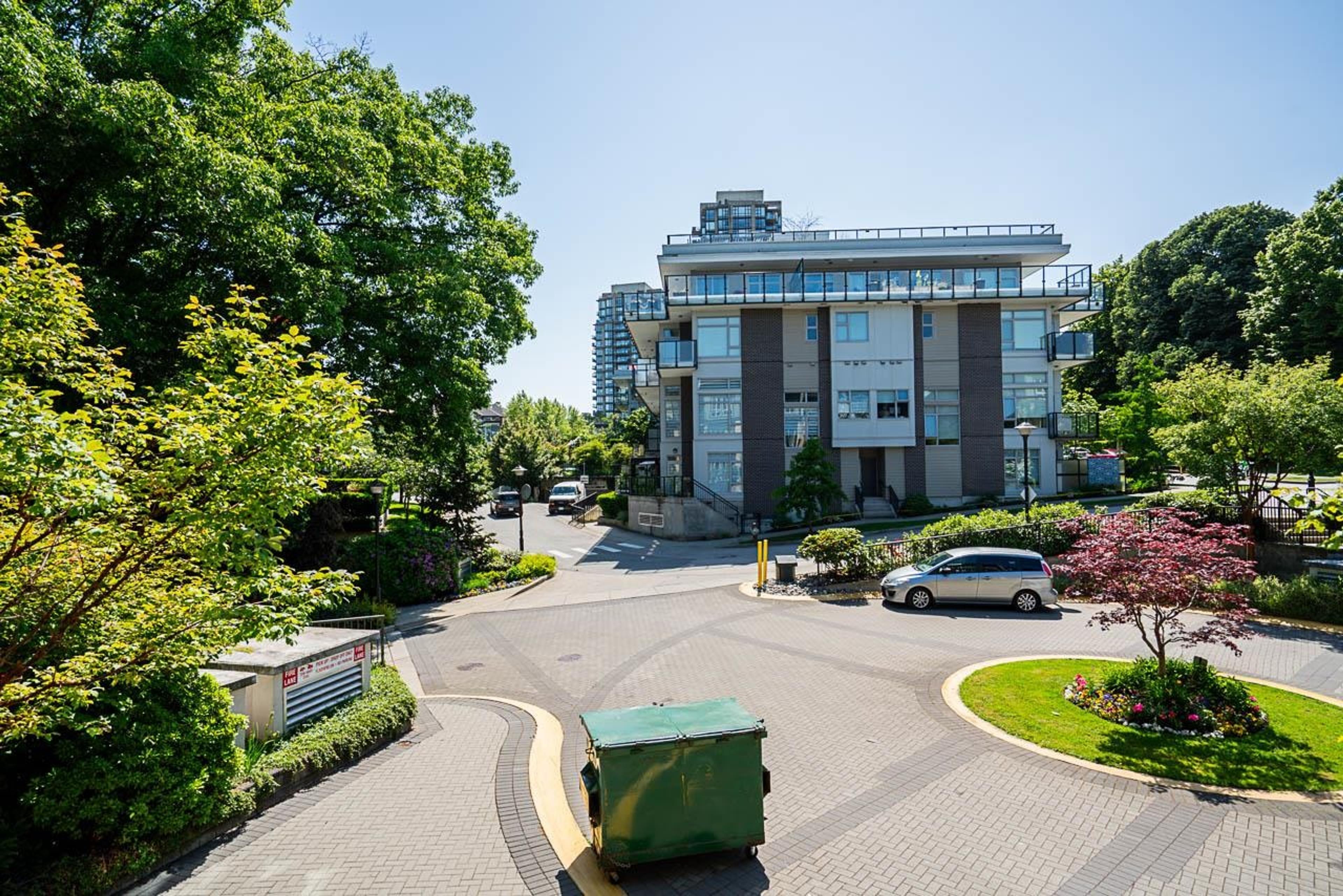 225 Francis Way, New Westminster - Exteriors - Photo 1