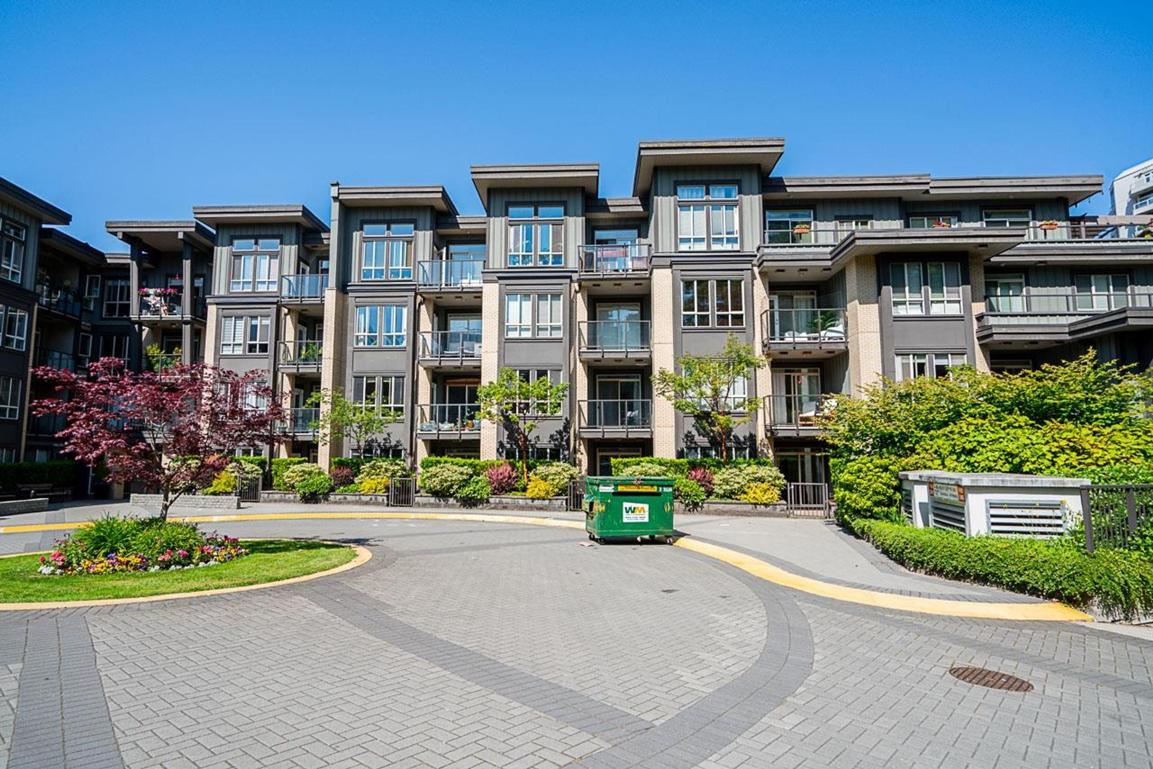 225 Francis Way, New Westminster - Exteriors - Full Complex View - Photo 4