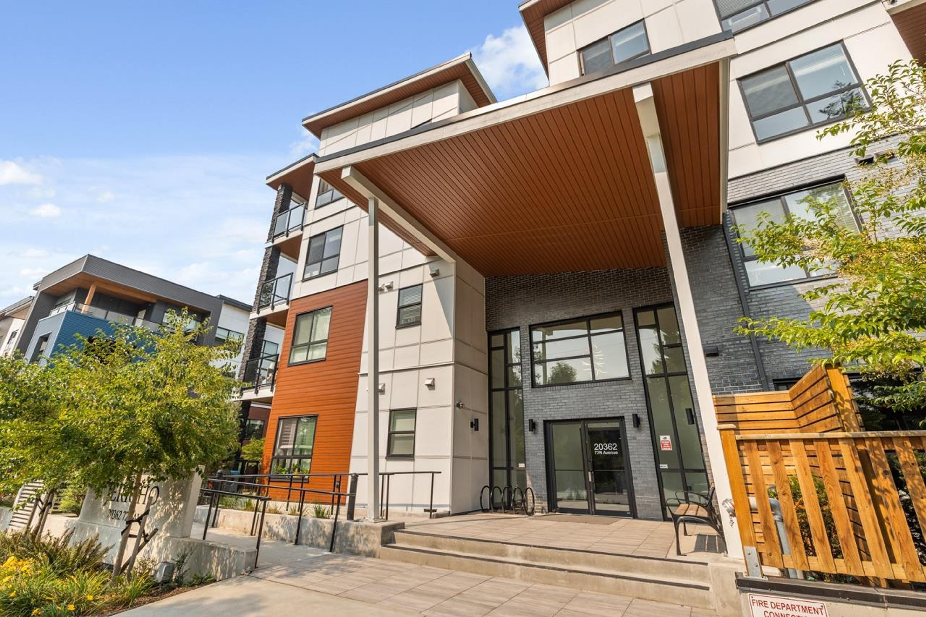 20362 72b Avenue, Langley - Exteriors - Photo 5