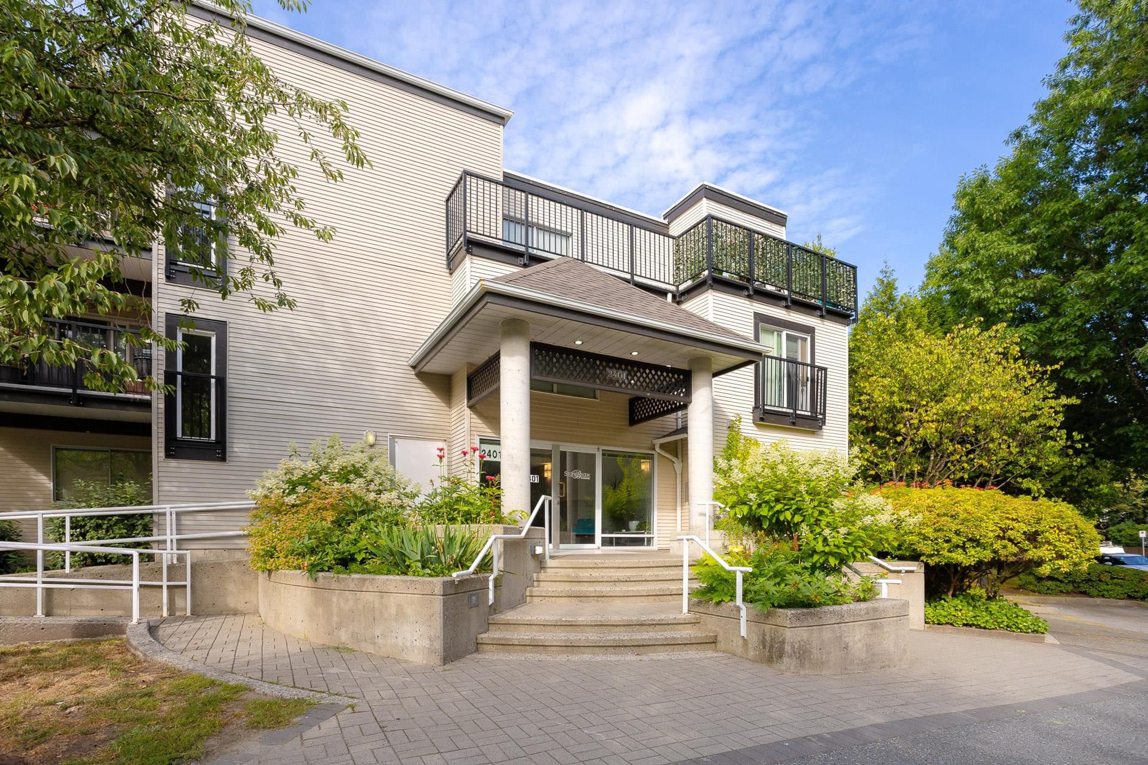 2401 Hawthorne Avenue, Port Coquitlam - Exteriors - Photo 1