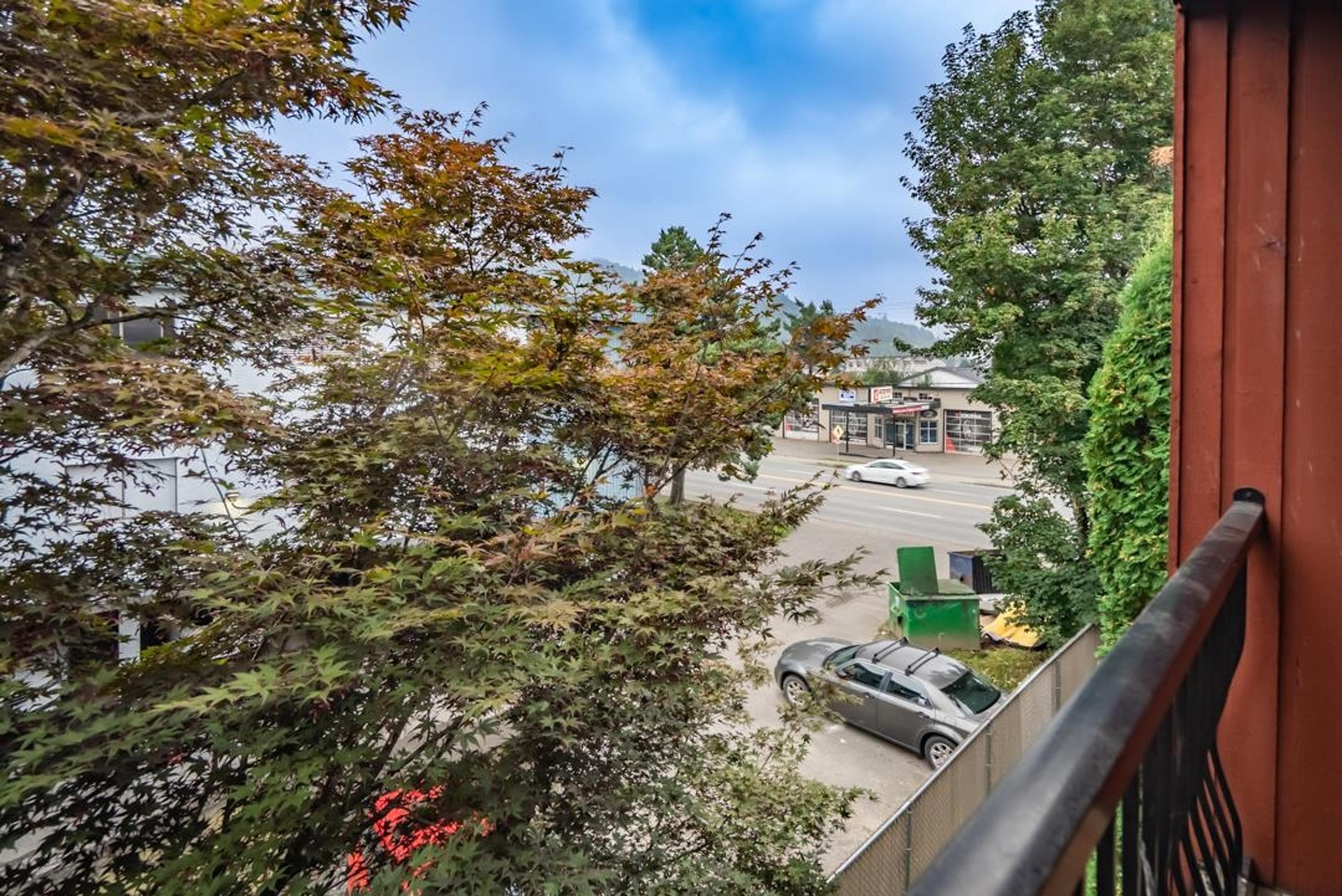 1735 Agassiz-Rosedale No 9 Highway, Agassiz - Exteriors - Photo 3