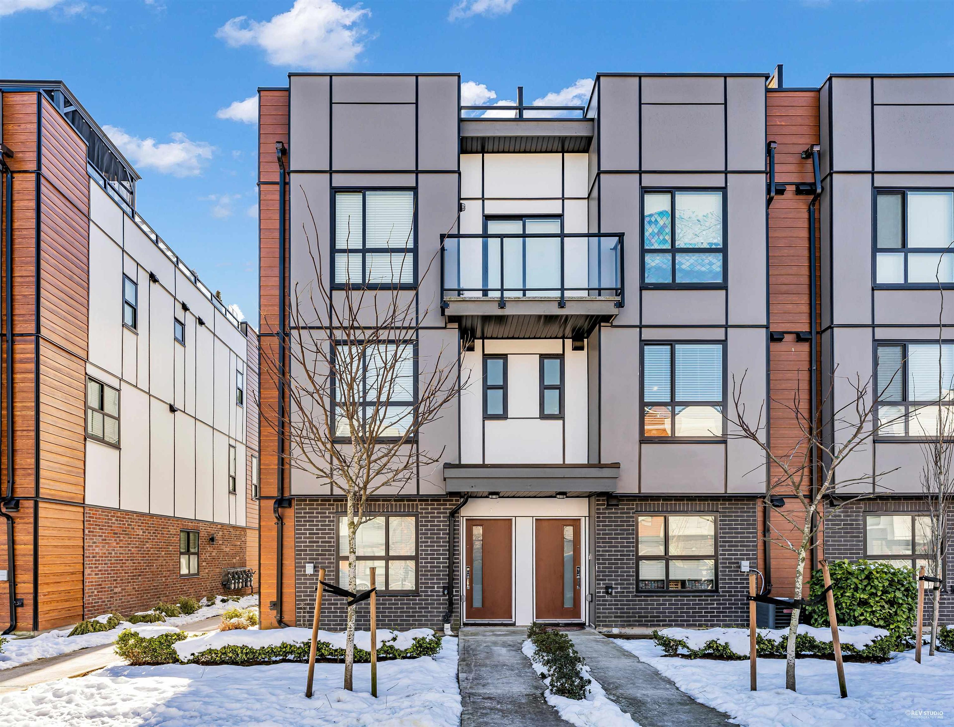 19760 55 Avenue, Langley - Exteriors - Photo 2