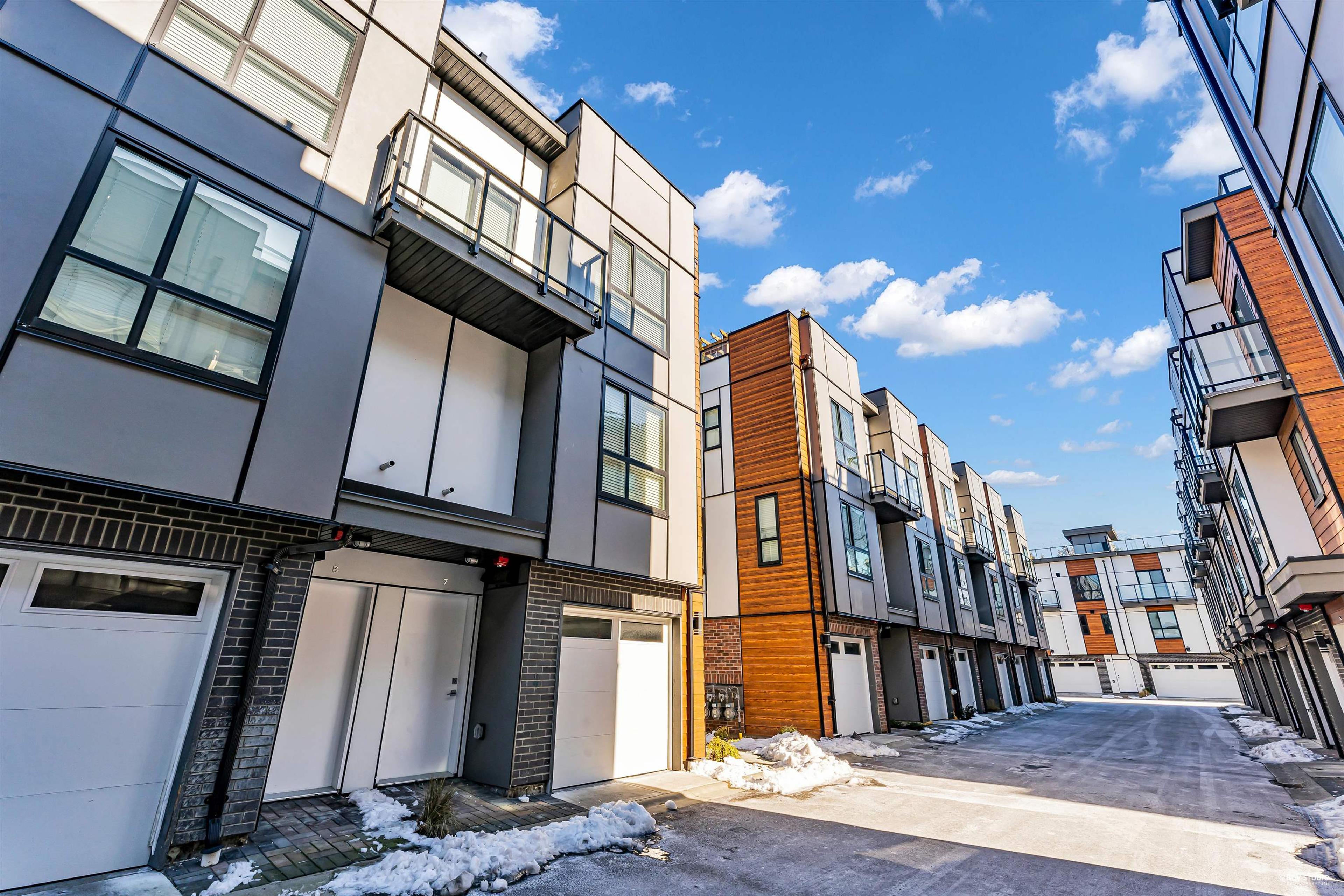 19760 55 Avenue, Langley - Exteriors - Full Complex View - Photo 5