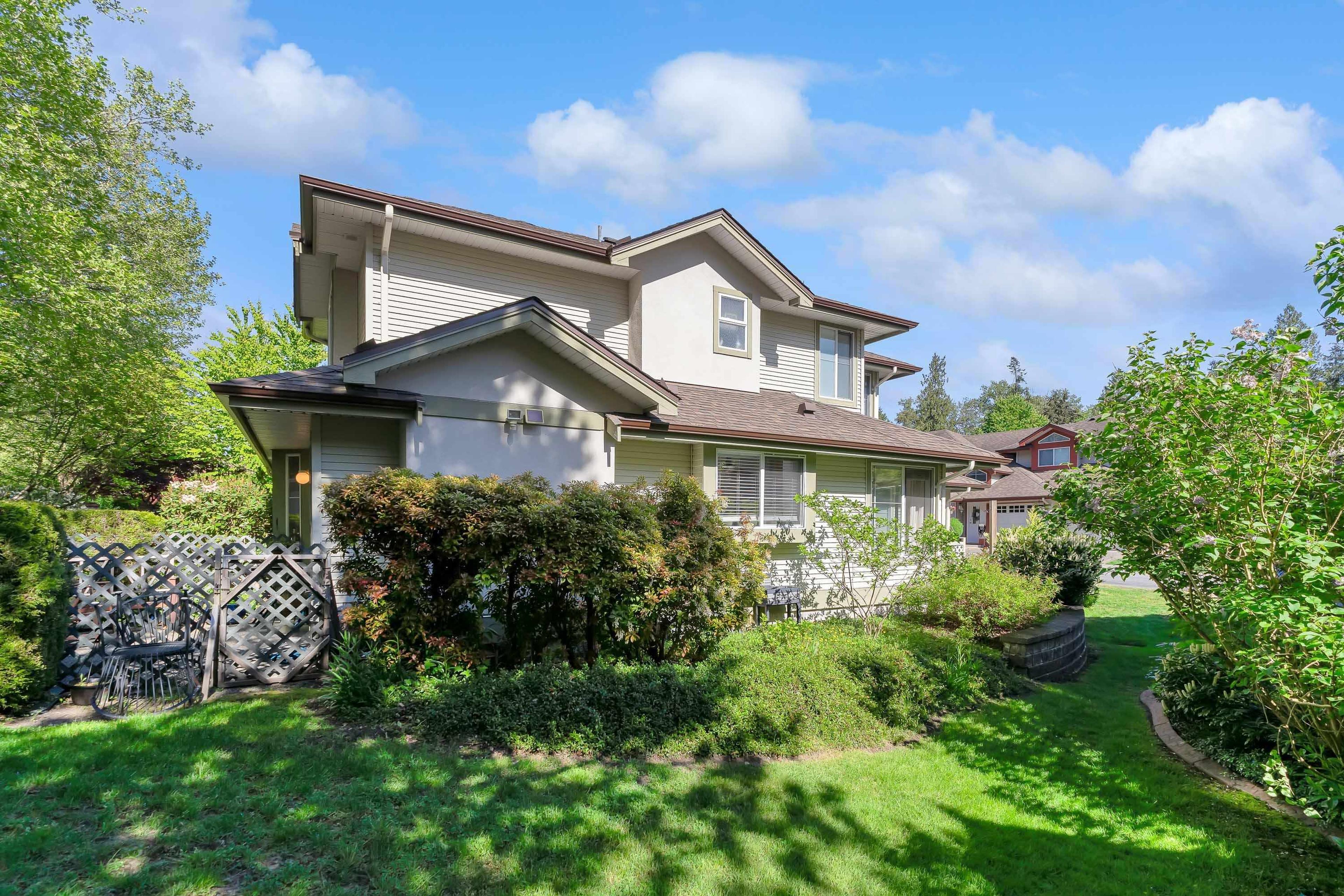 22740 116 Avenue, Maple Ridge - Exteriors - Photo 5