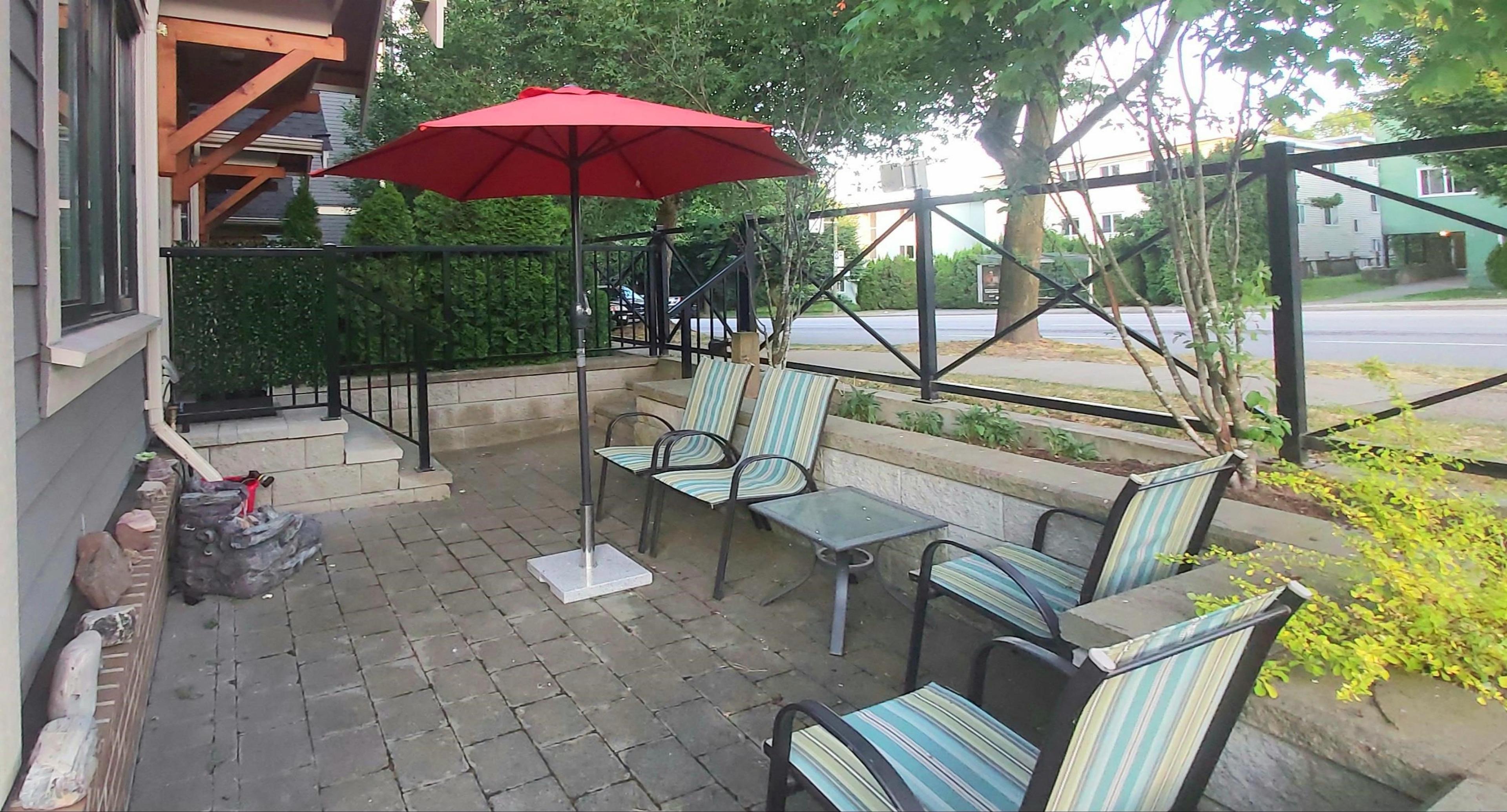 901 E Broadway Street, Vancouver - Exteriors - Full Complex View - Photo 2