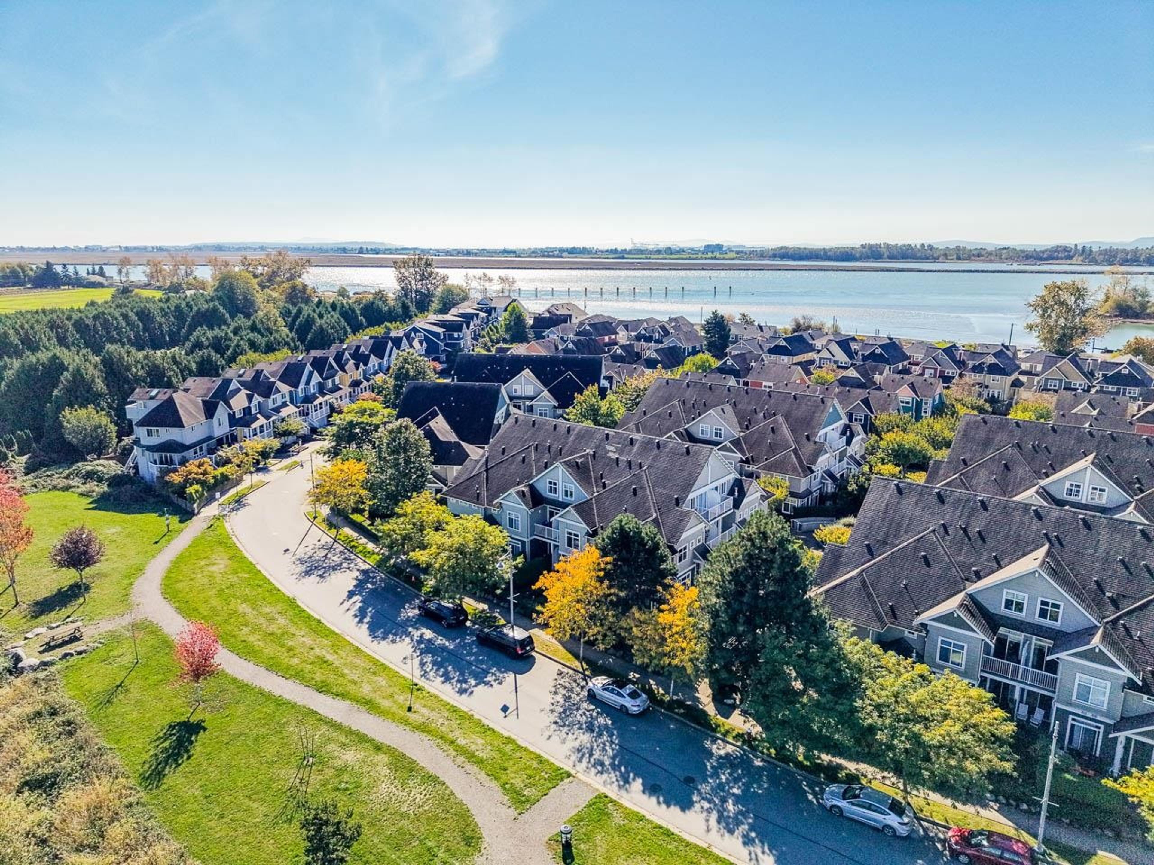 6300 London Road, Richmond - Exteriors - Full Complex View, Drone/Aerial View - Photo 3