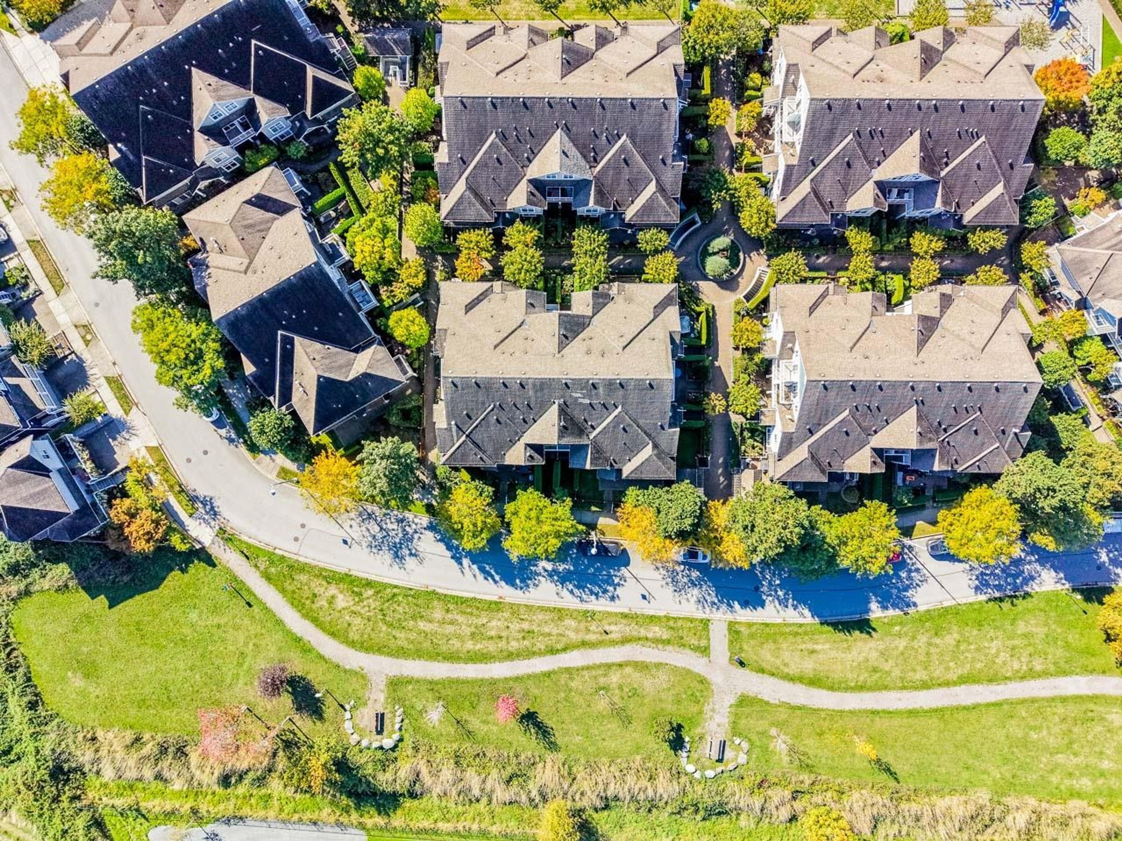 6300 London Road, Richmond - Exteriors - Full Complex View, Drone/Aerial View - Photo 6