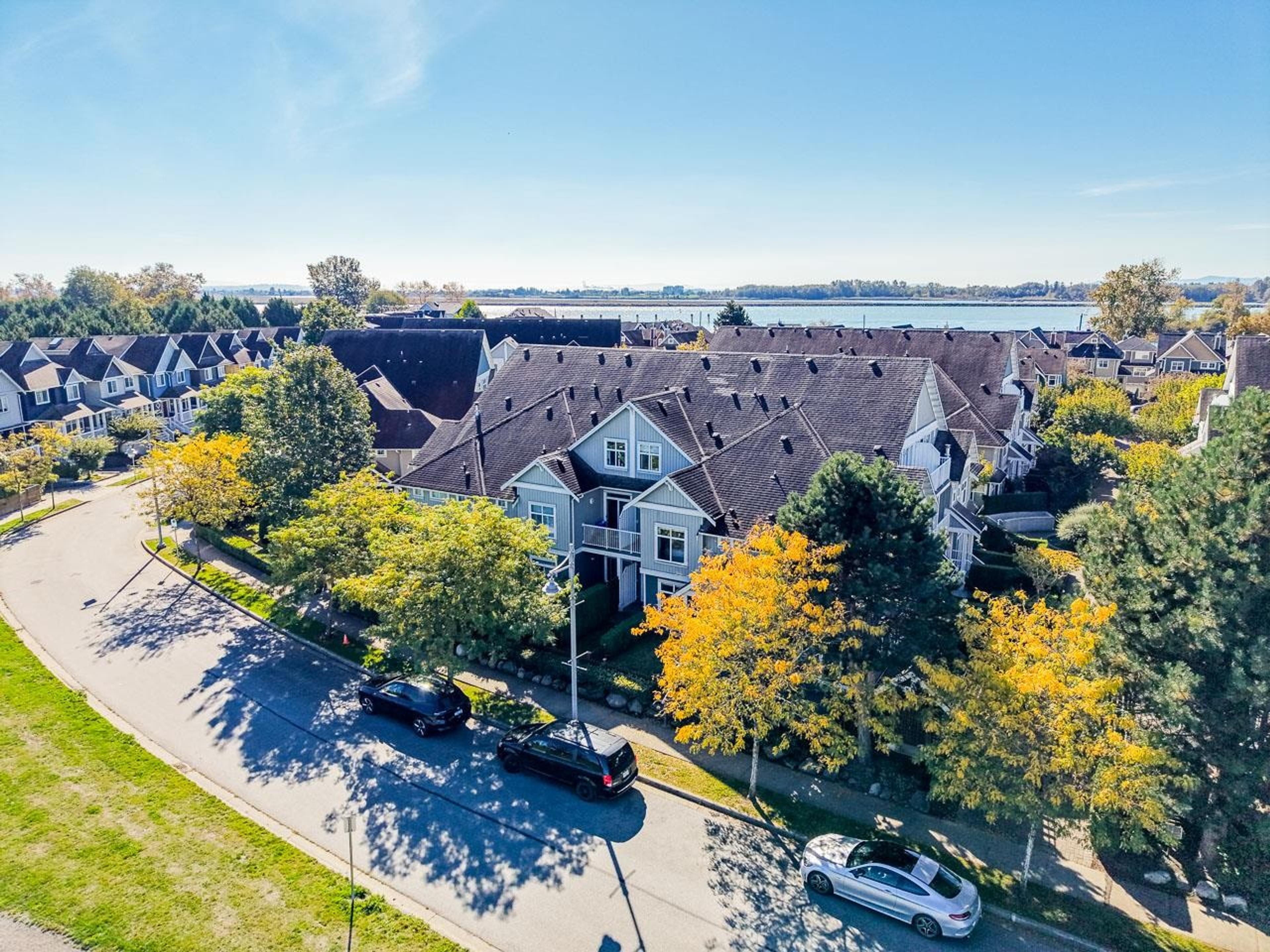 6300 London Road, Richmond - Exteriors - Full Complex View, Drone/Aerial View - Photo 7