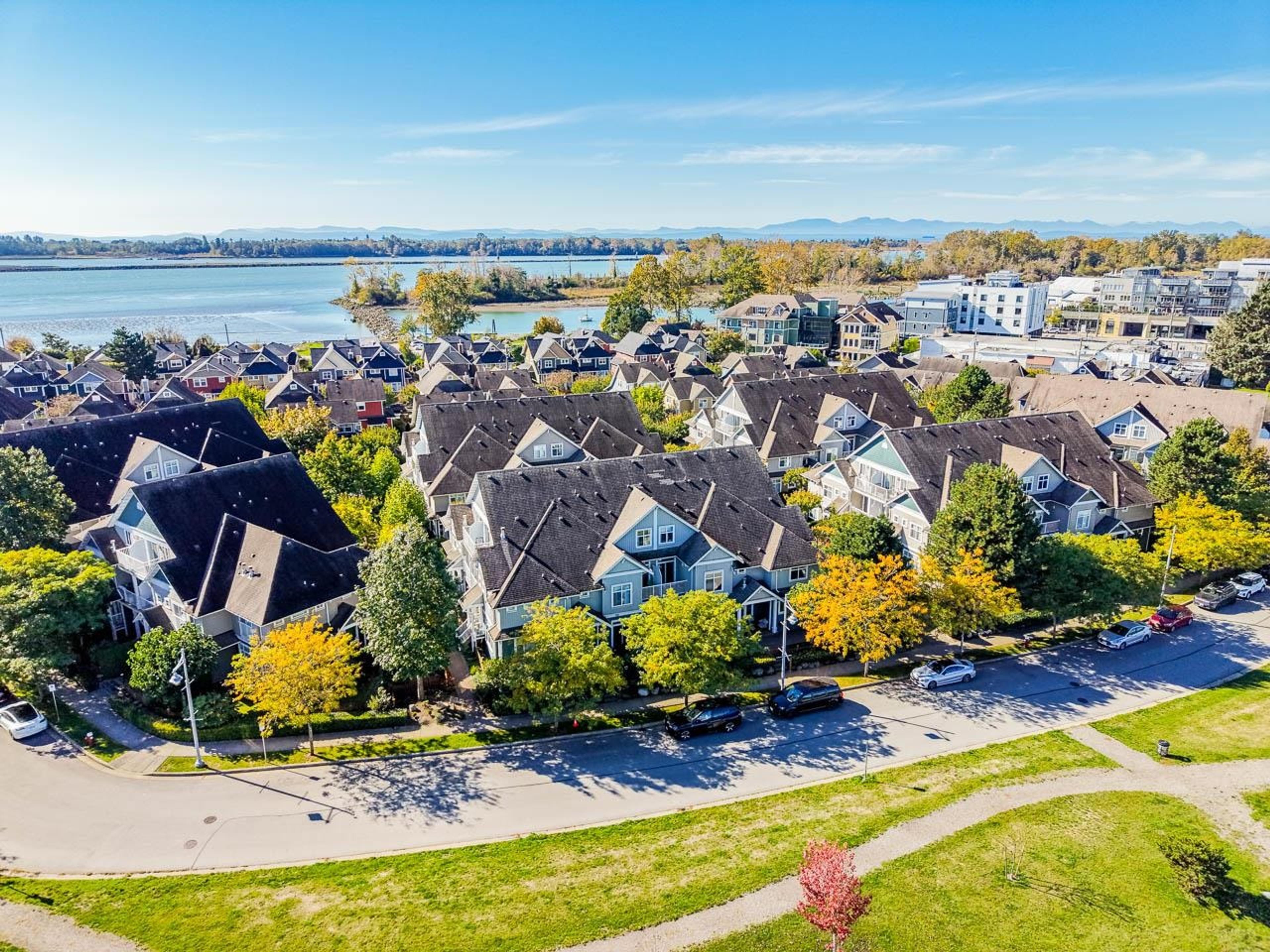 6300 London Road, Richmond - Exteriors - Full Complex View, Drone/Aerial View - Photo 9