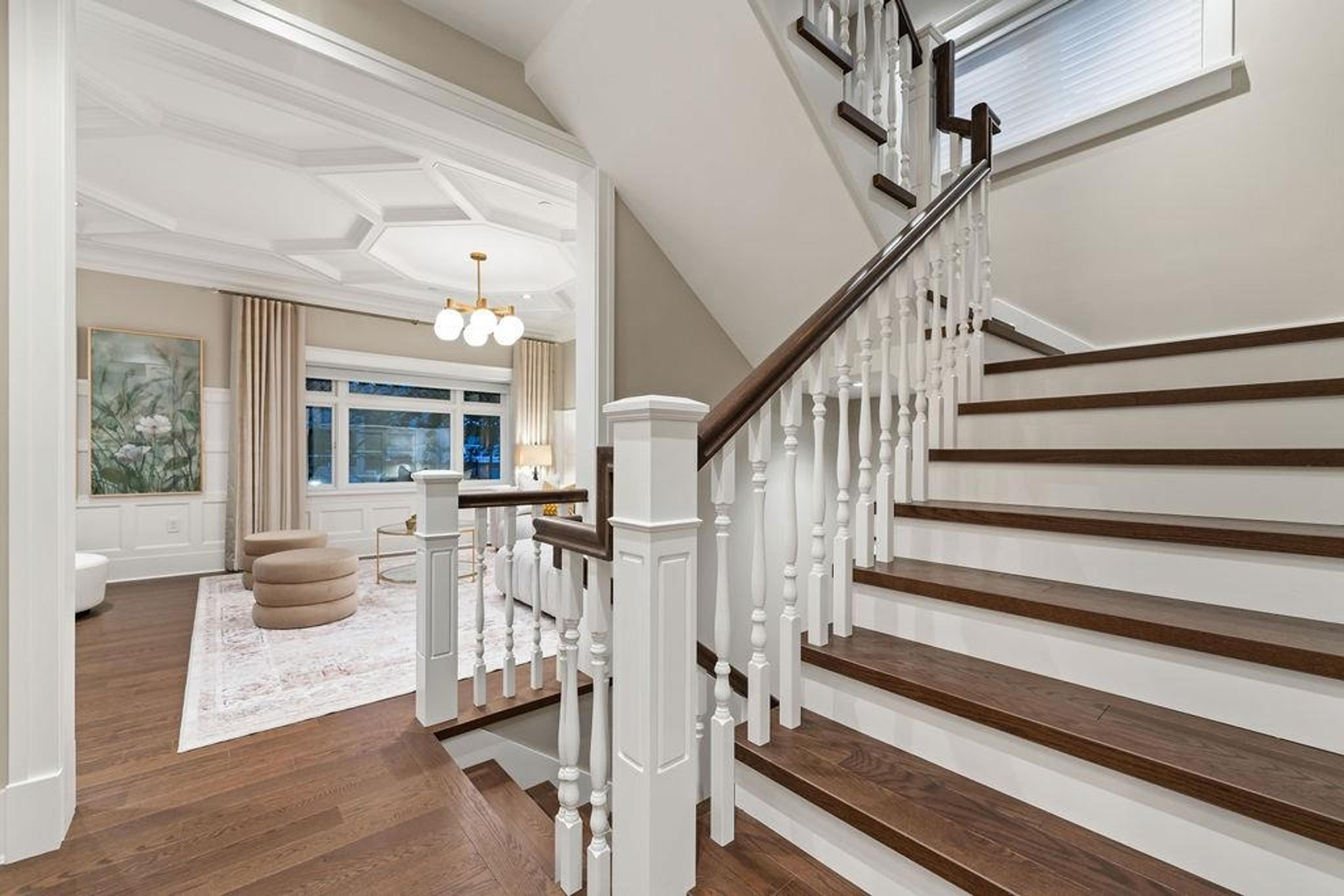 993 BROUGHTON STREET - 16