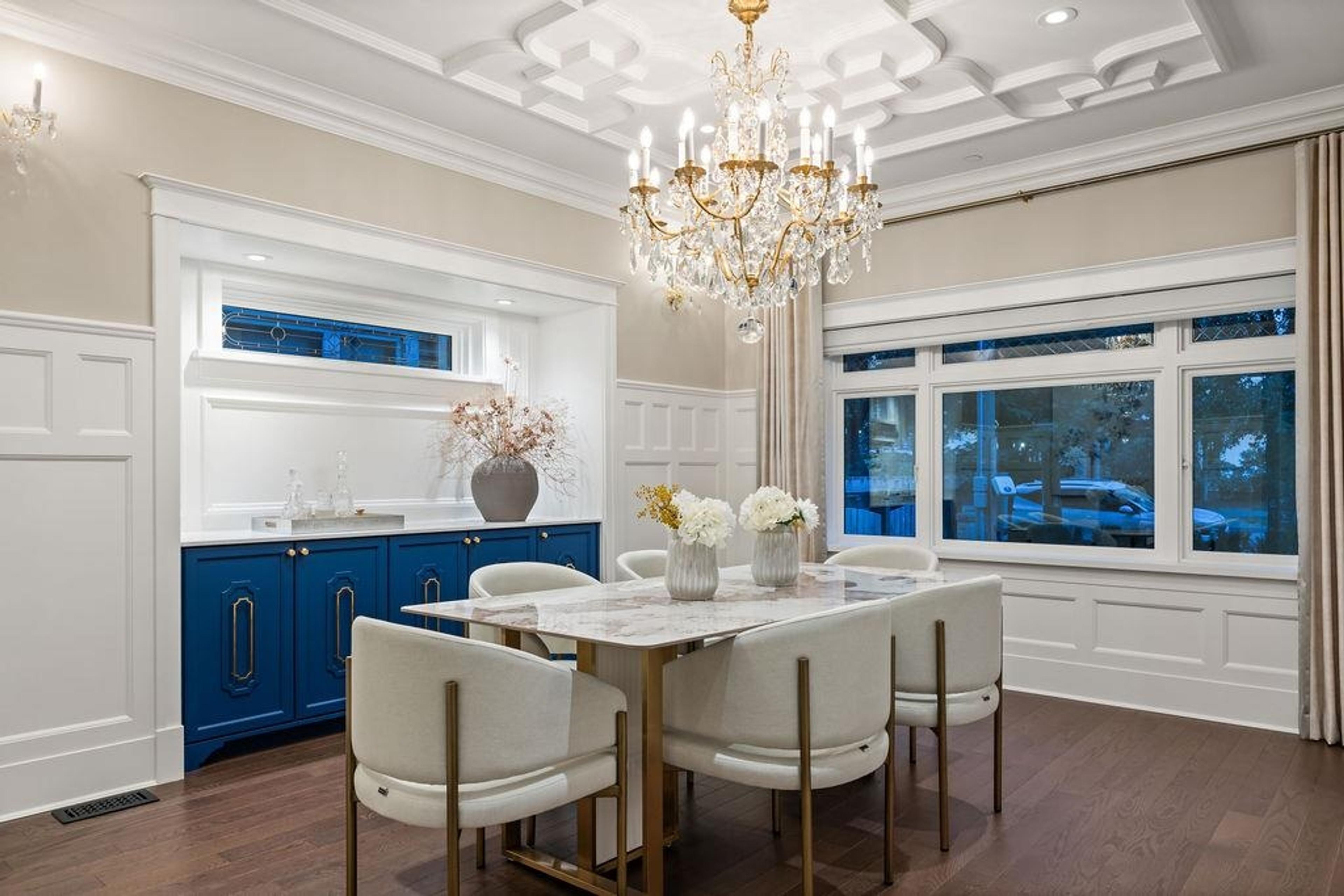 993 BROUGHTON STREET - 37