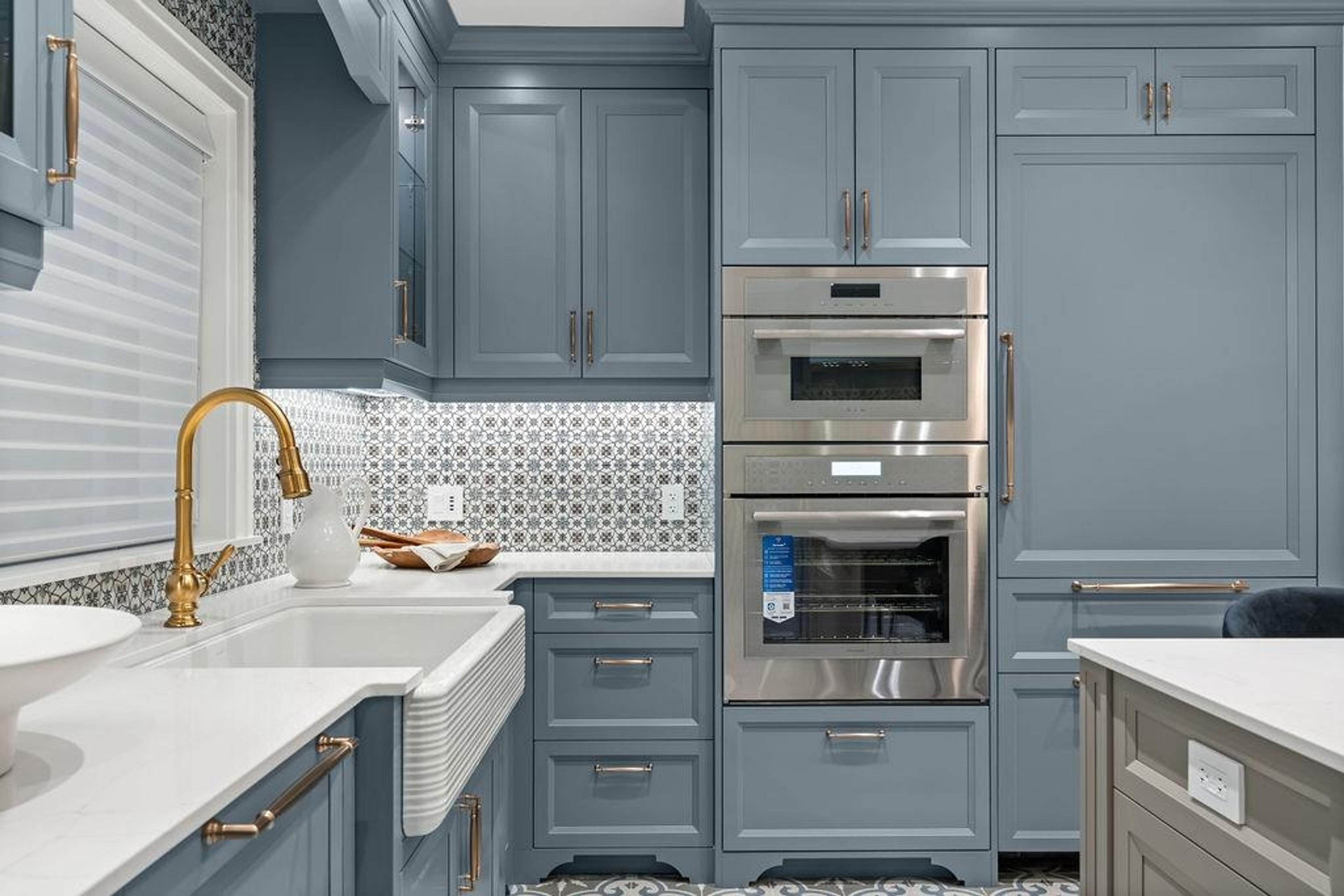 993 BROUGHTON STREET - 15