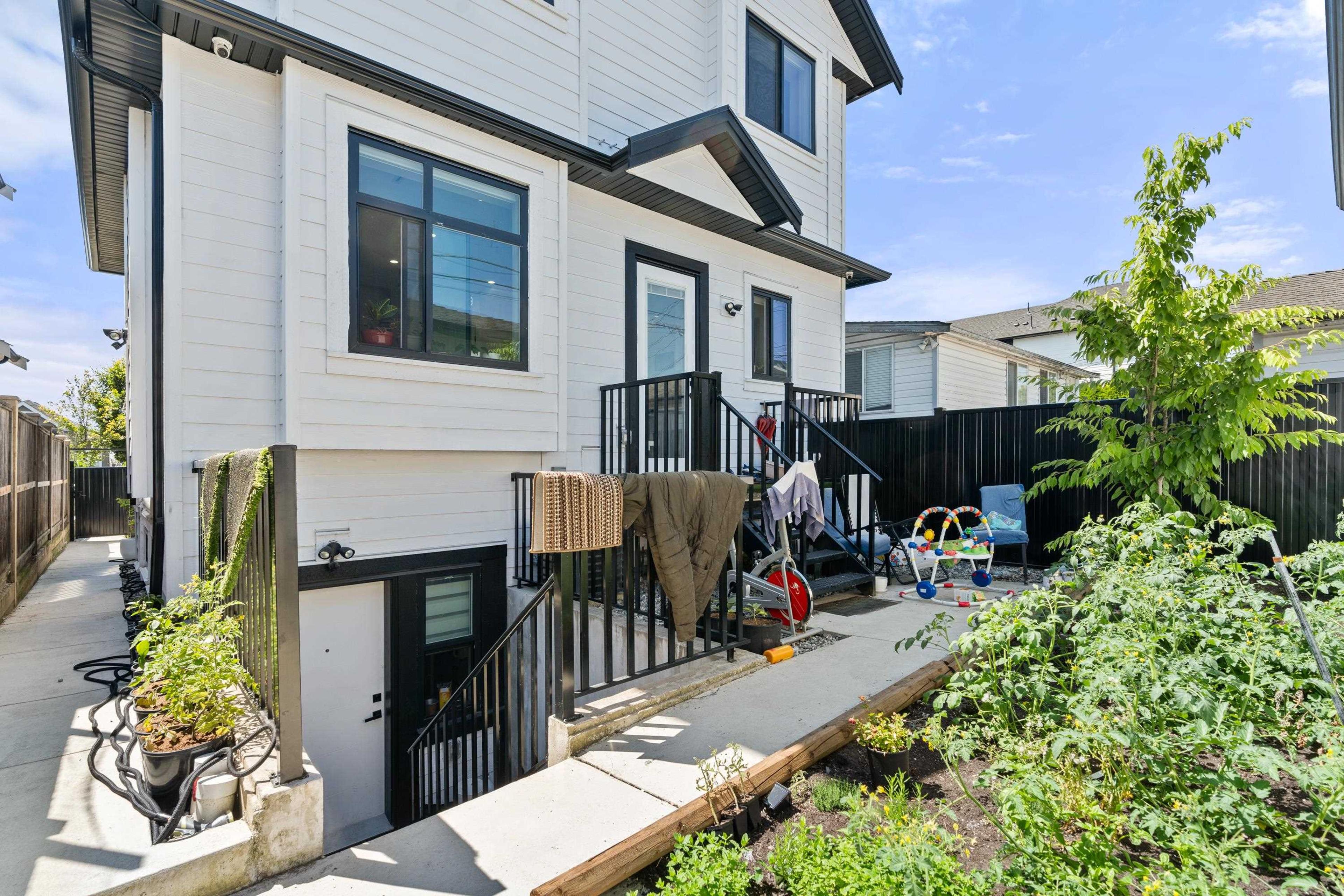 465 E 57th Avenue, Vancouver - Exteriors - Photo 6