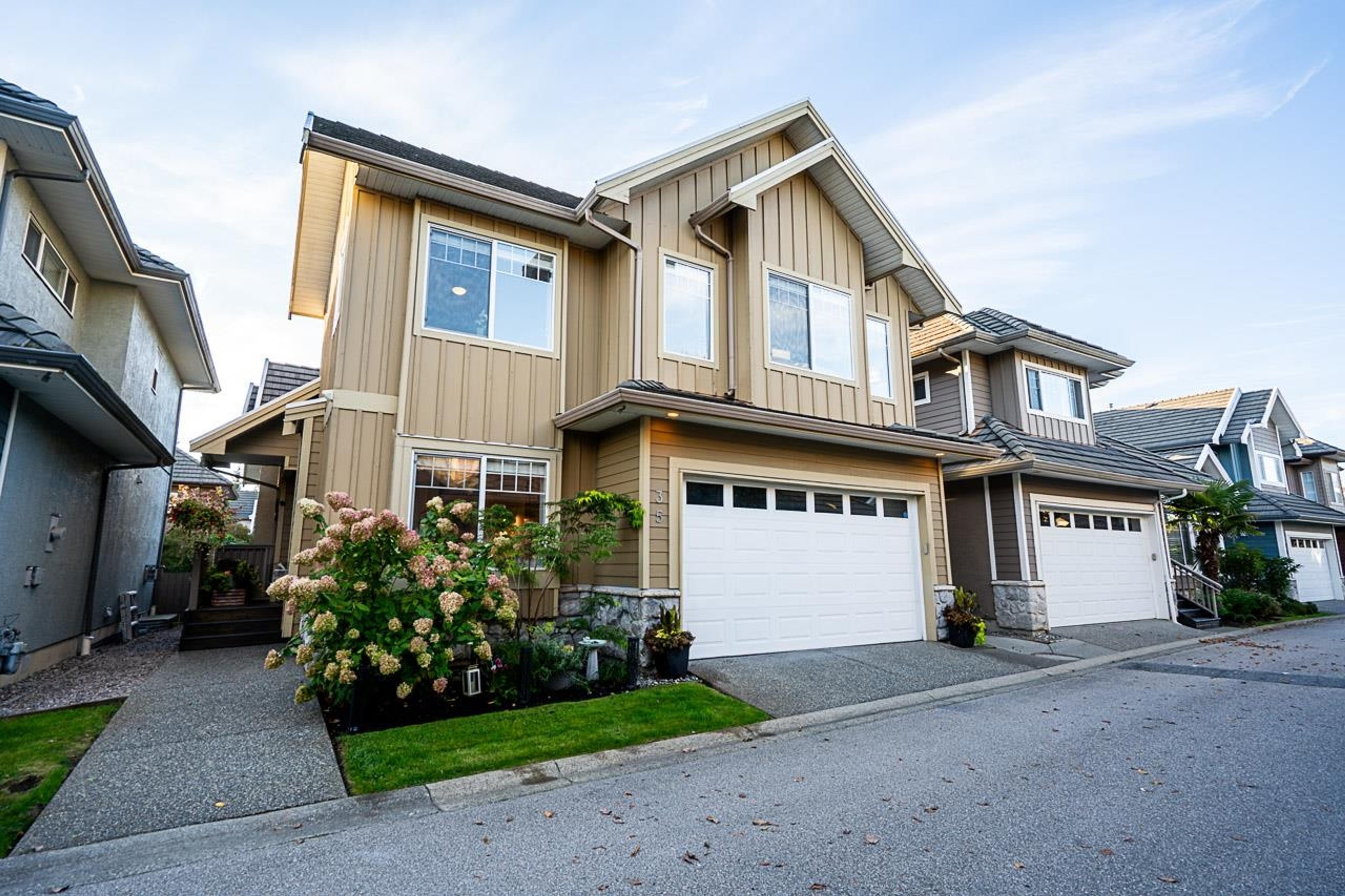 3363 Rosemary Heights Crescent, Surrey - Exteriors - Full Complex View - Photo 1