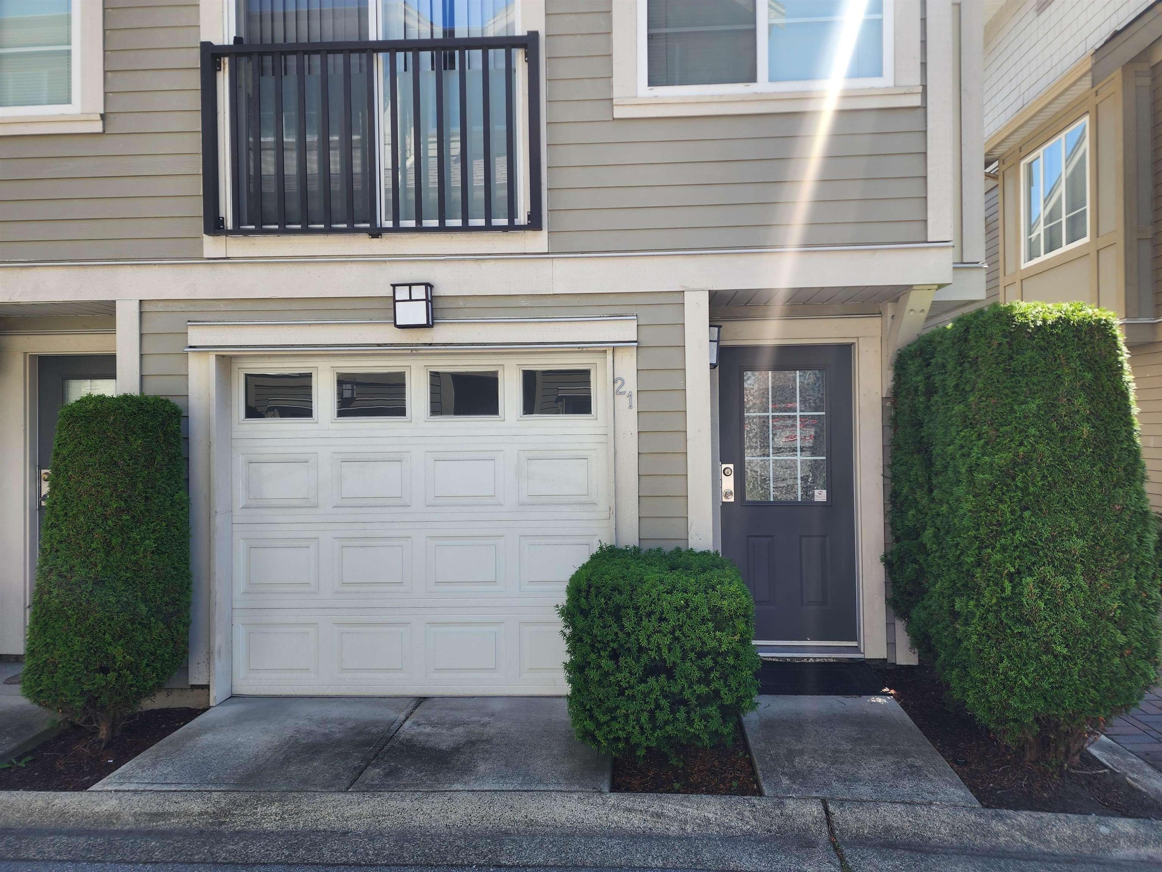 8080 Francis Road, Richmond - Exteriors - Photo 3