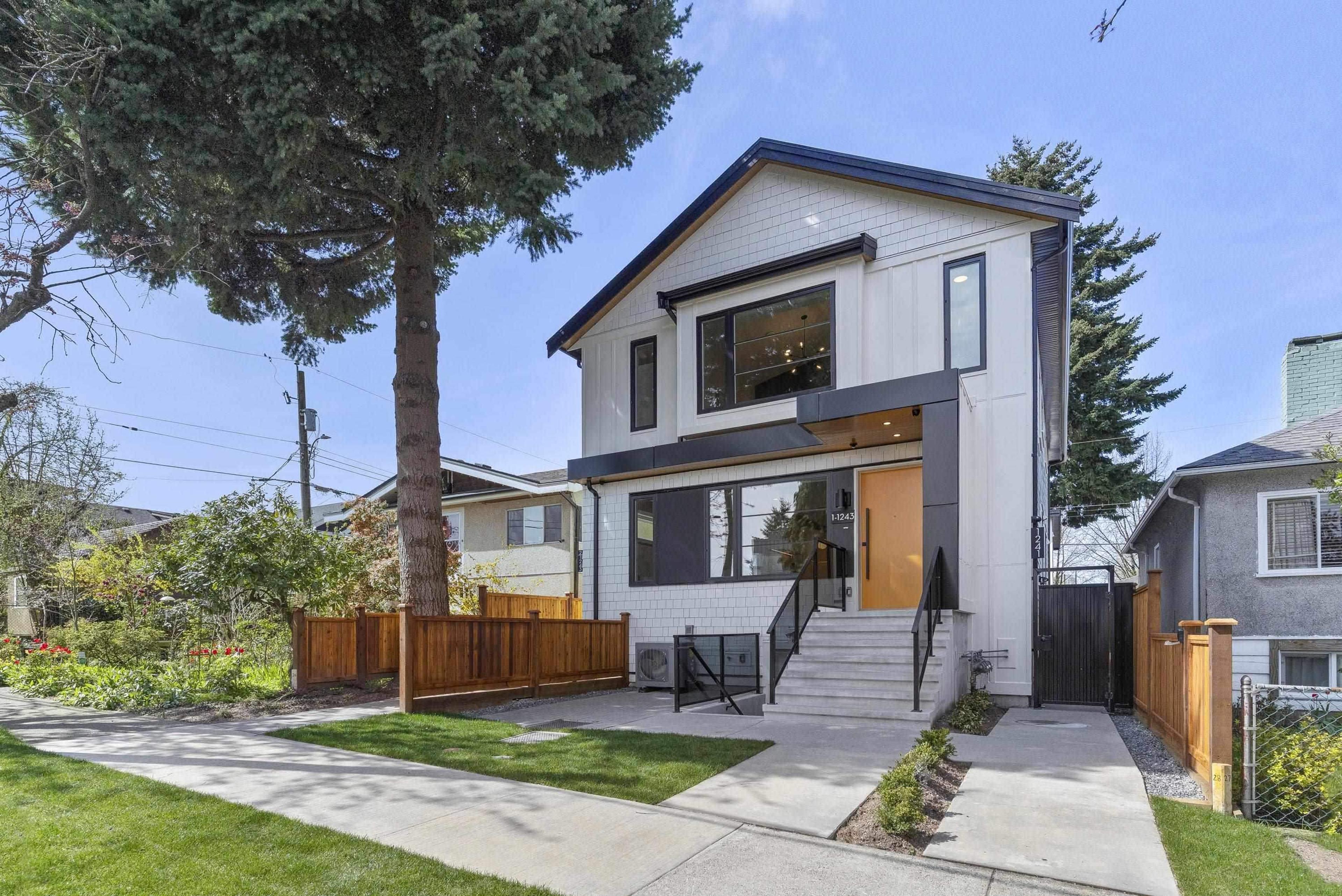 1243 Nootka Street, Vancouver - Exteriors - Photo 5