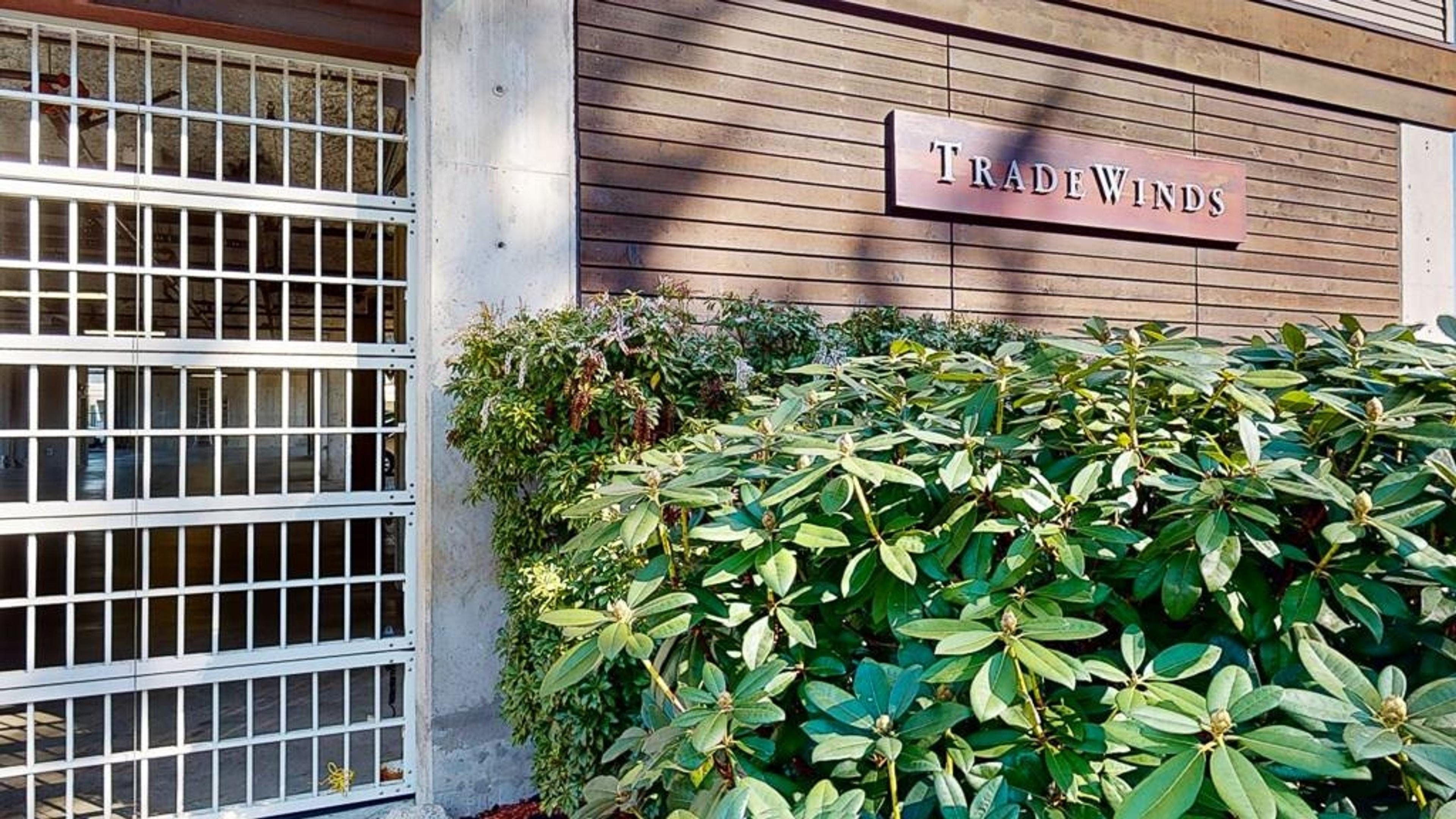 5780 Trail Avenue, Sechelt - Exteriors - Photo 4