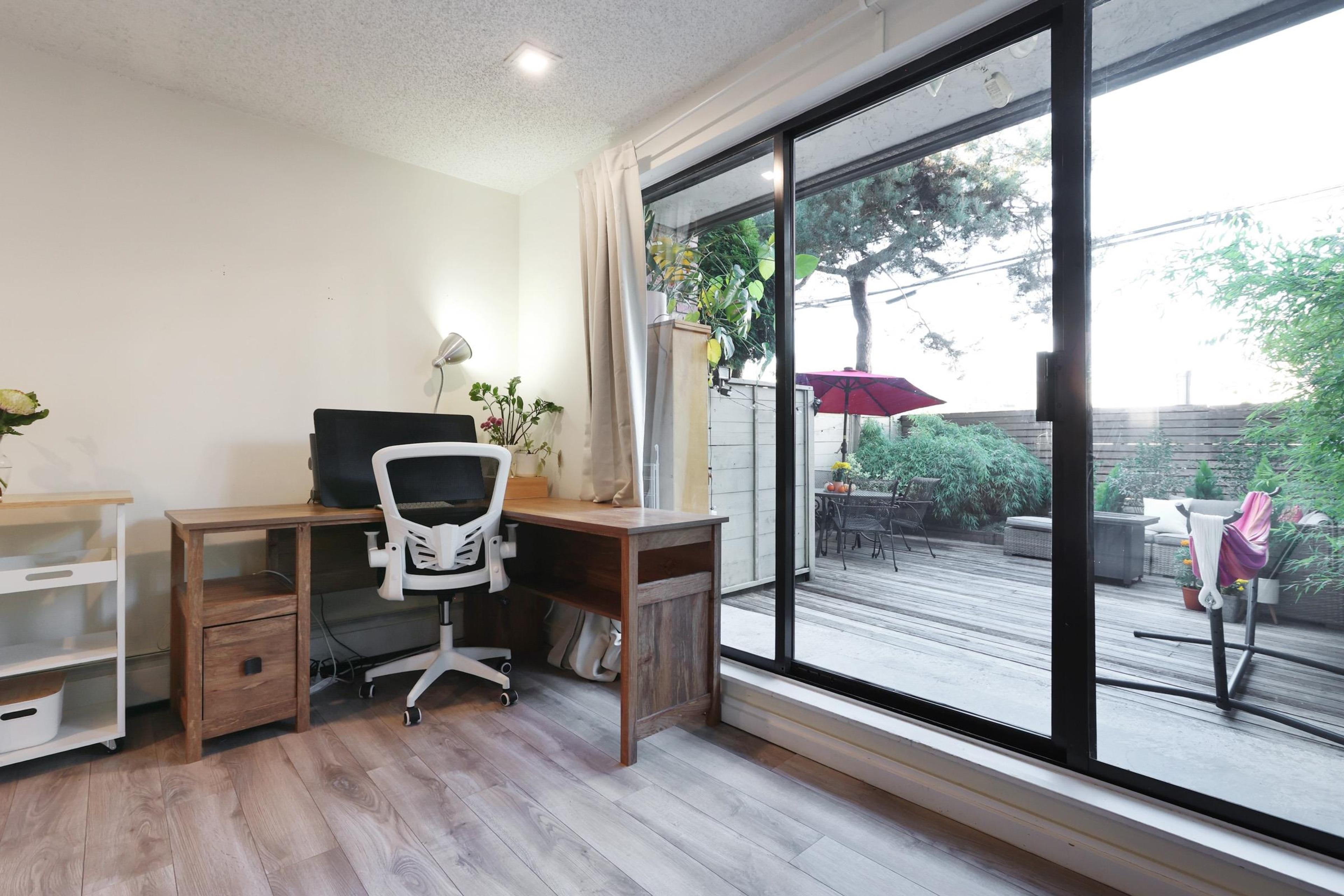 1933 W 5th Avenue, Vancouver - Exteriors - Photo 2