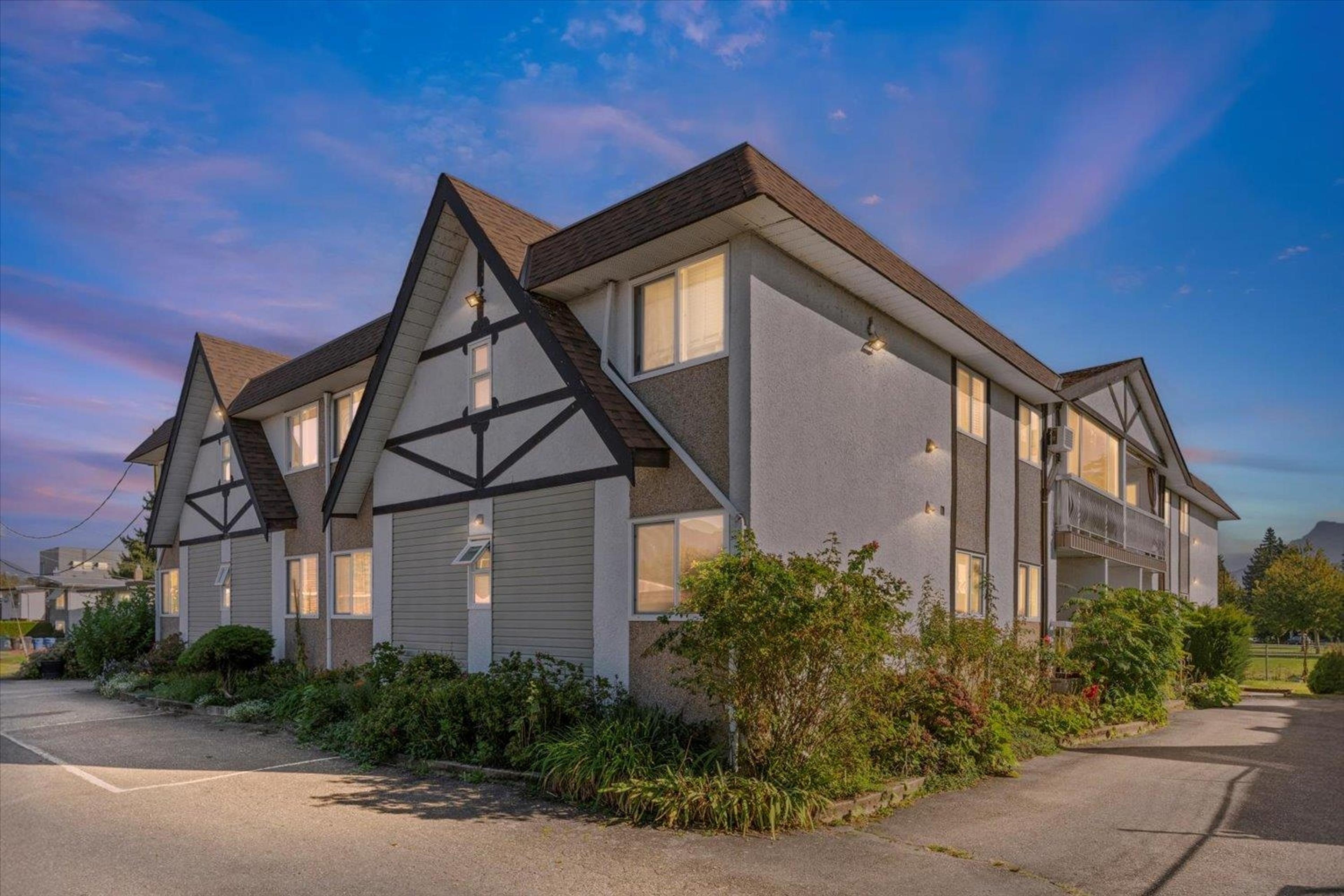 9516 Rotary Street, Chilliwack - Exteriors - Photo 3