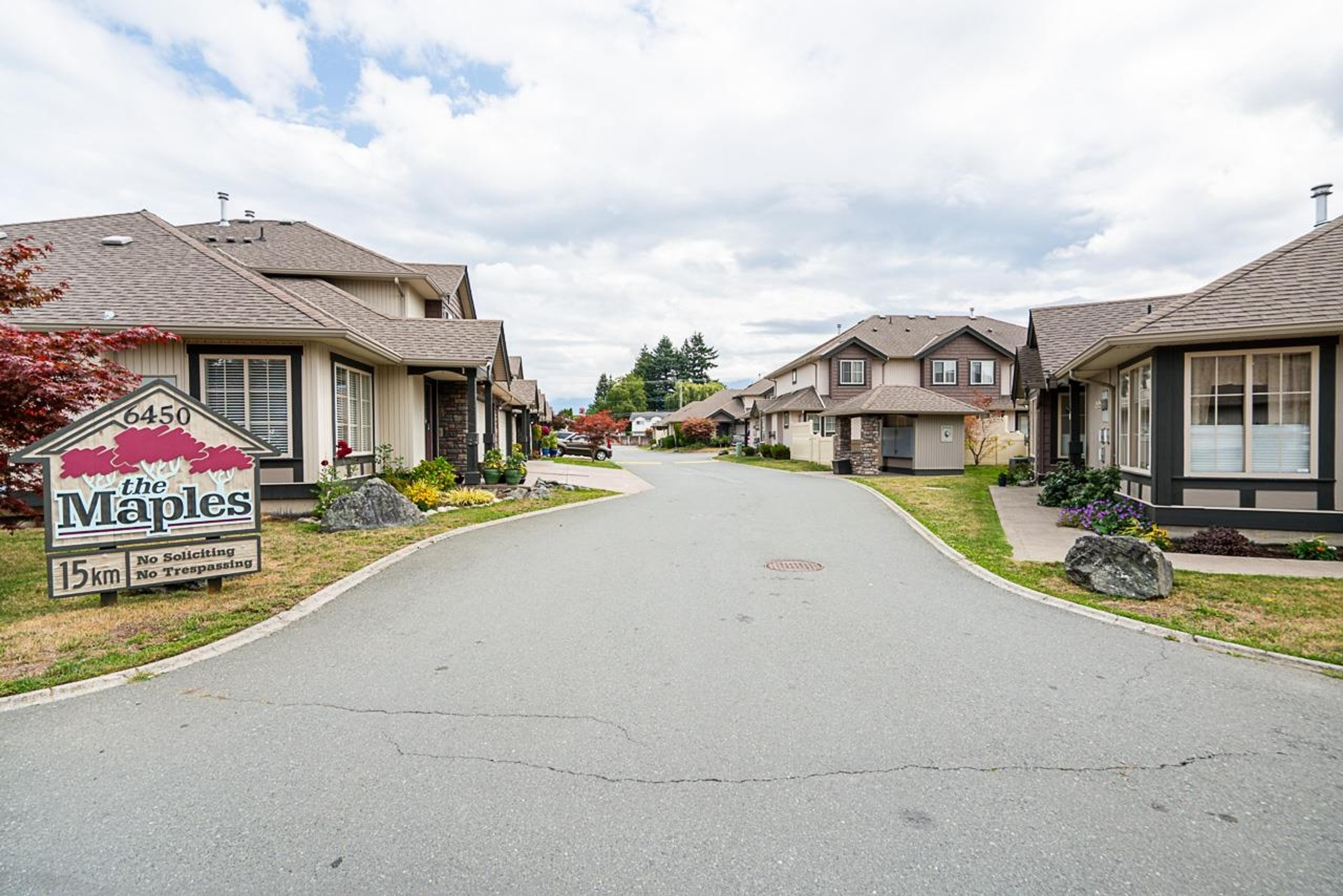 6450 Blackwood Lane, Chilliwack - Exteriors - Full Complex View - Photo 2