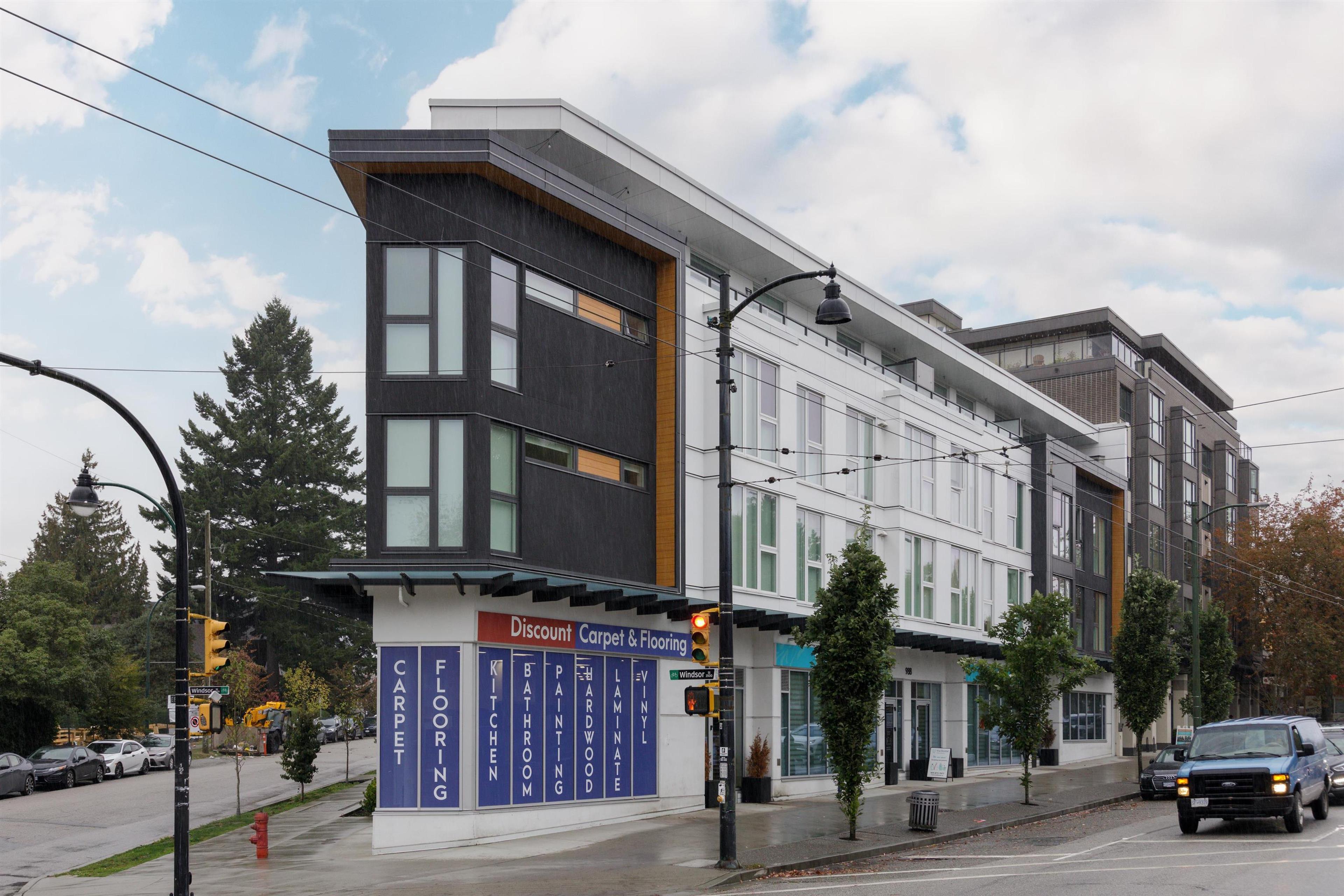 979 E 19th Avenue, Vancouver - Exteriors - Photo 1