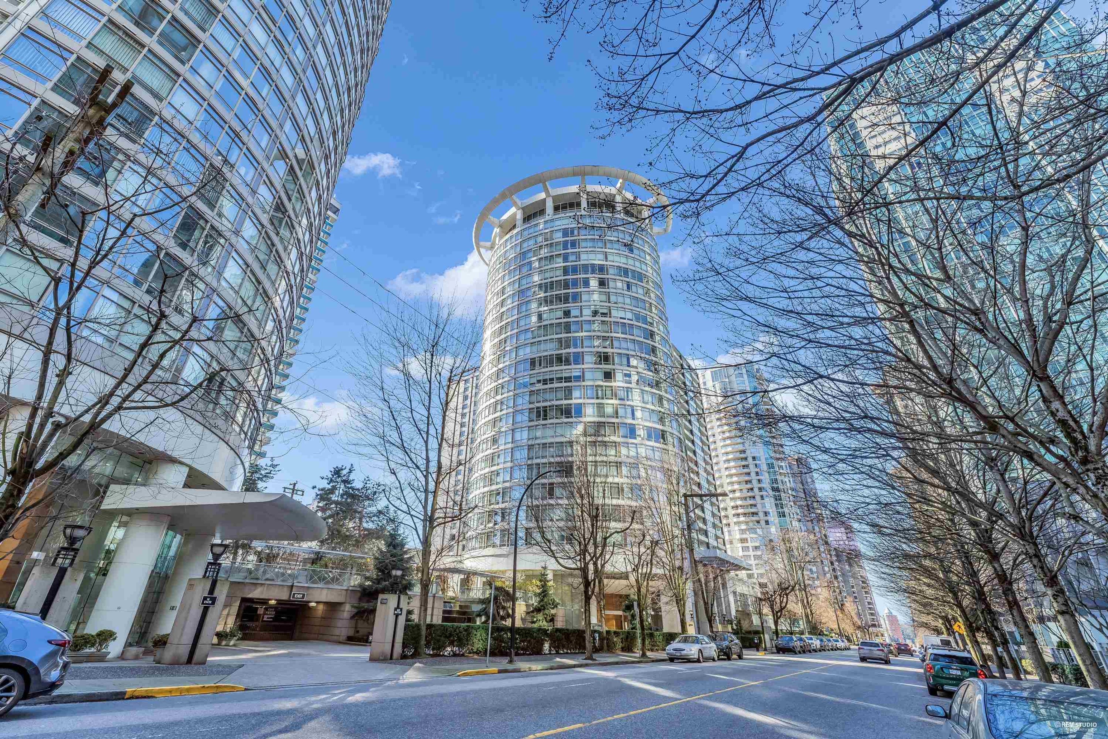 1288 Alberni Street, Vancouver - Exteriors - Full Complex View - Photo 2