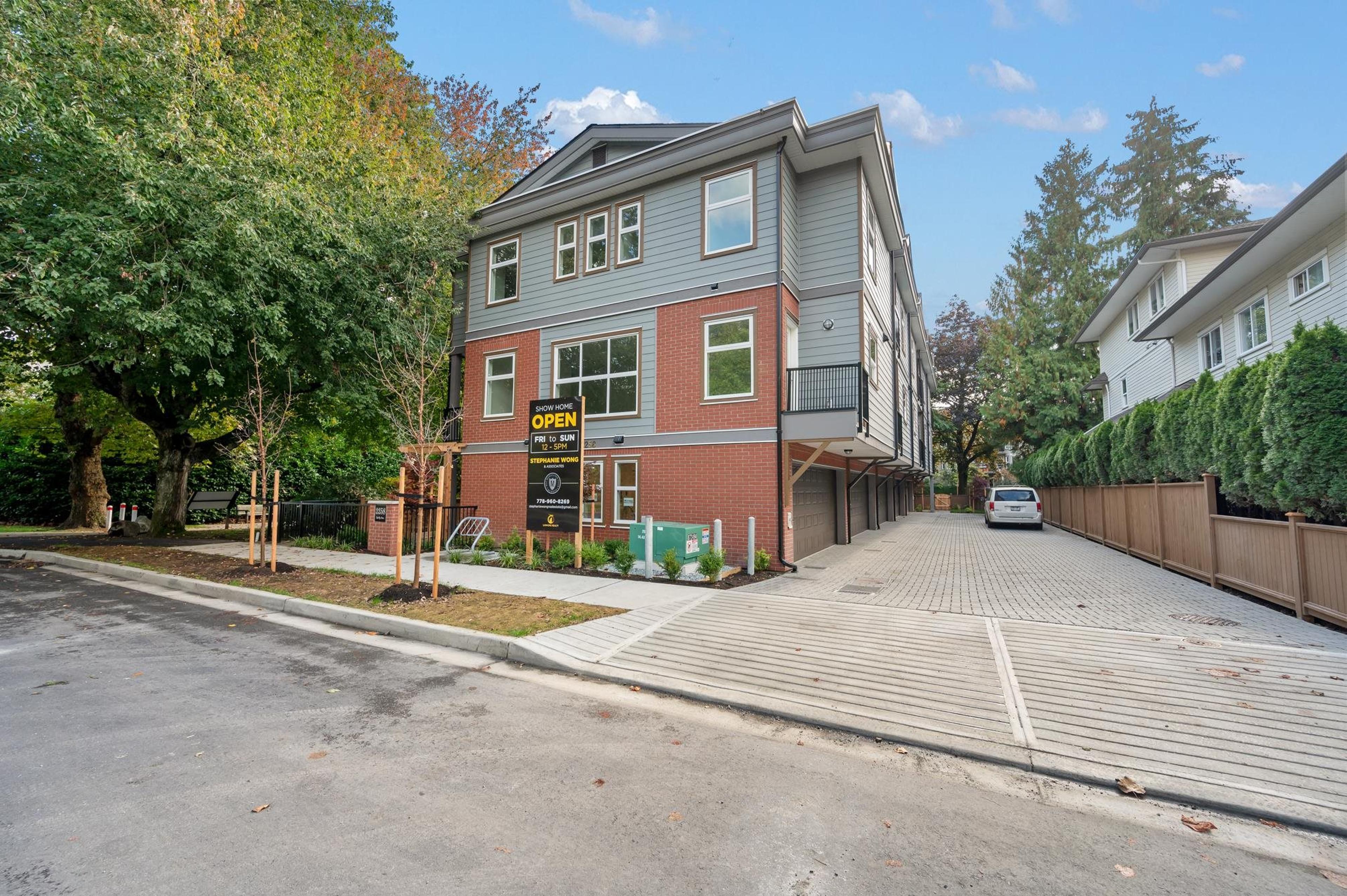 2258 Kelly Avenue, Port Coquitlam - Exteriors - Photo 8