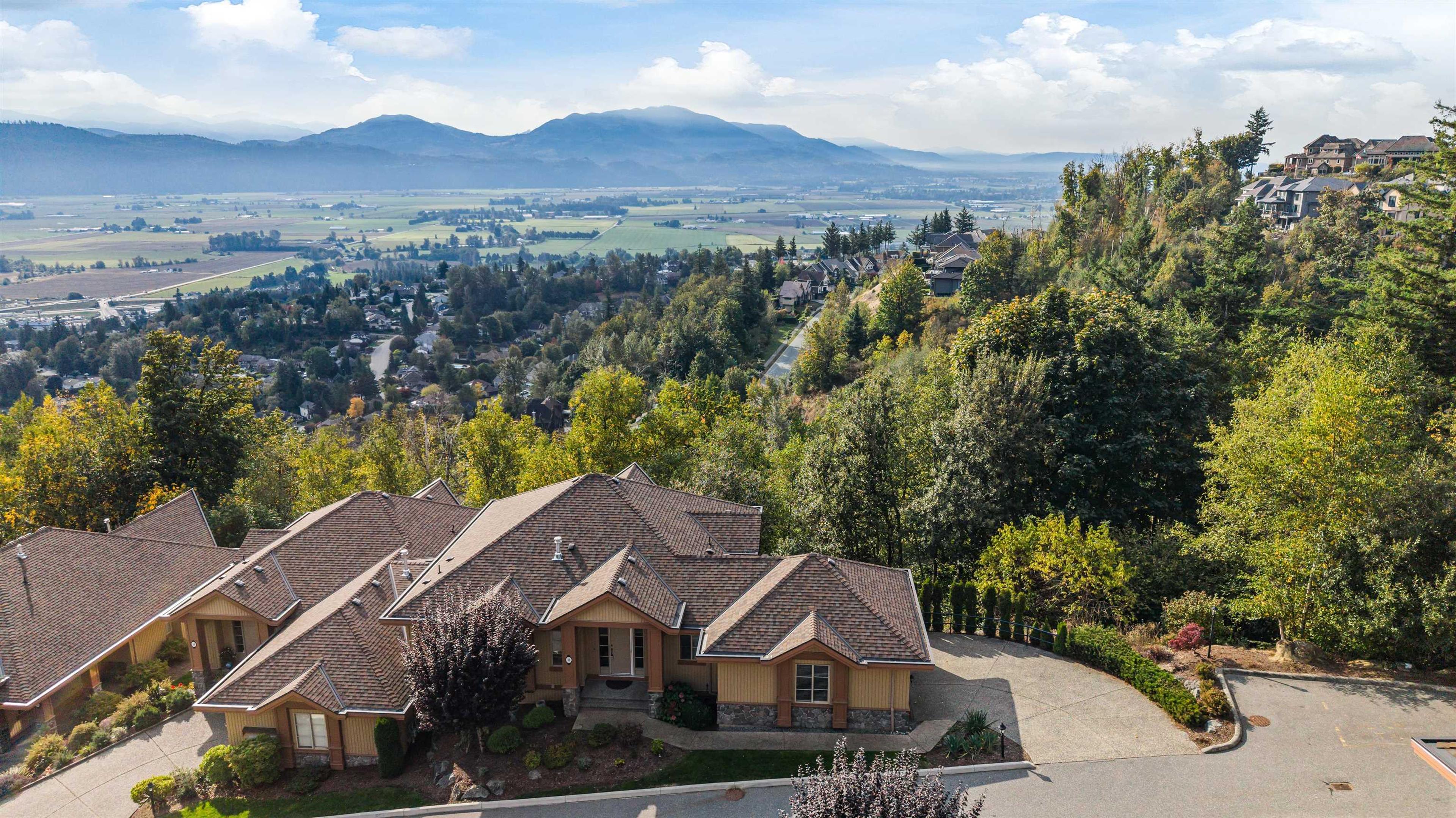 35931 Empress Drive, Abbotsford - Exteriors - Full Complex View, Drone/Aerial View - Photo 4