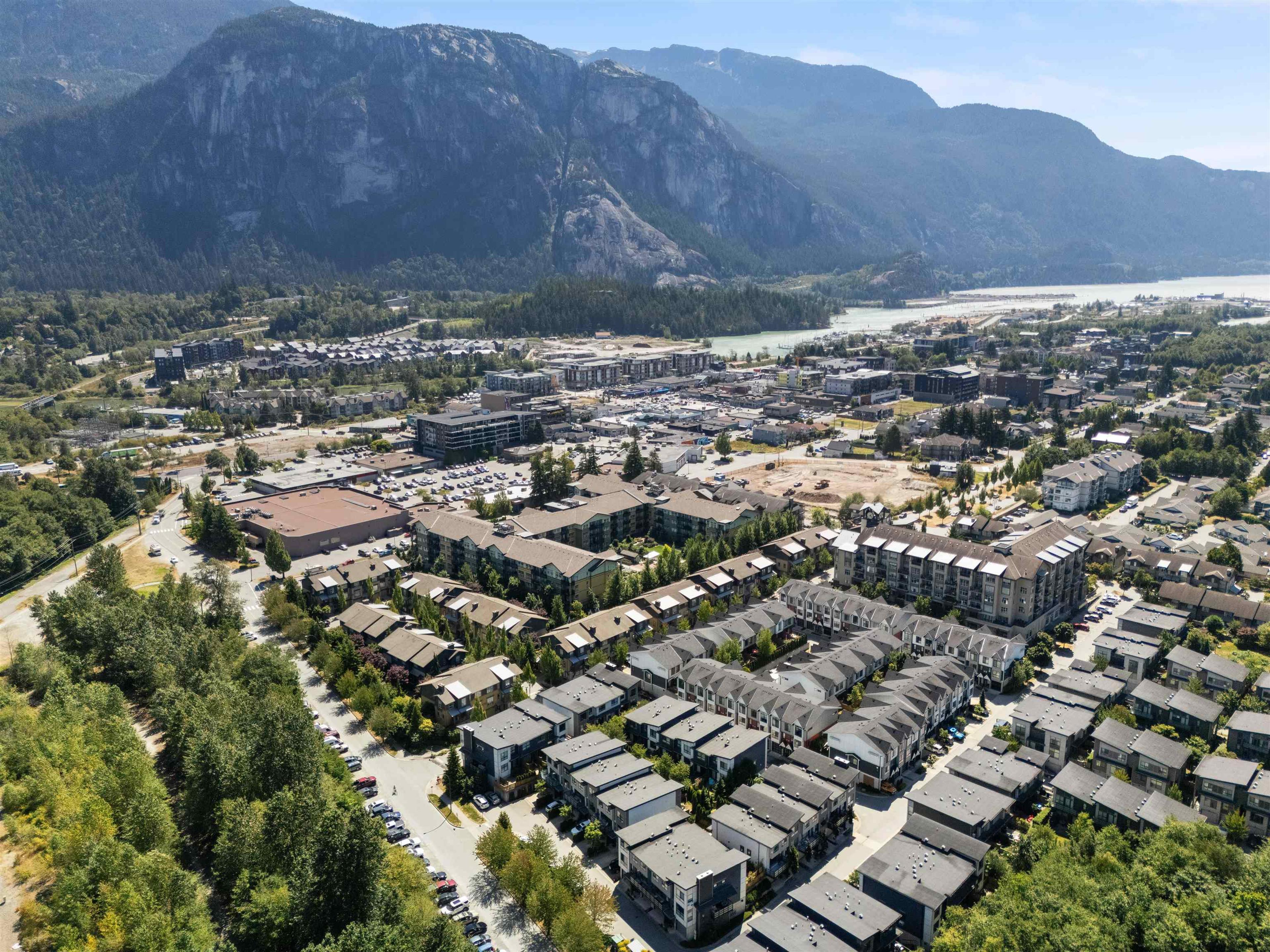 1229 Brandywine Drive, Squamish - Exteriors - Full Complex View, Drone/Aerial View - Photo 3