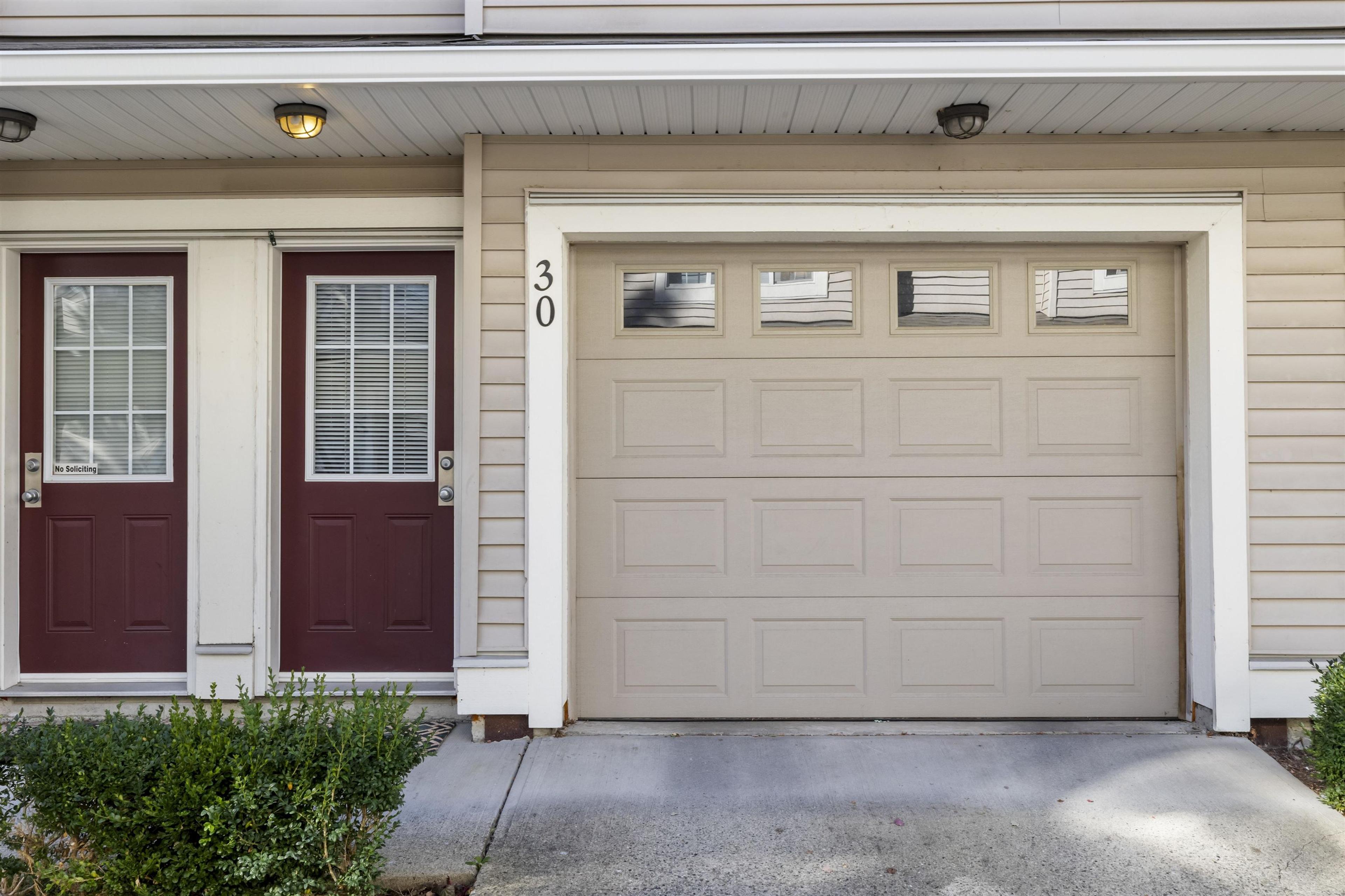 6852 193 Street, Surrey - Exteriors - Photo 6