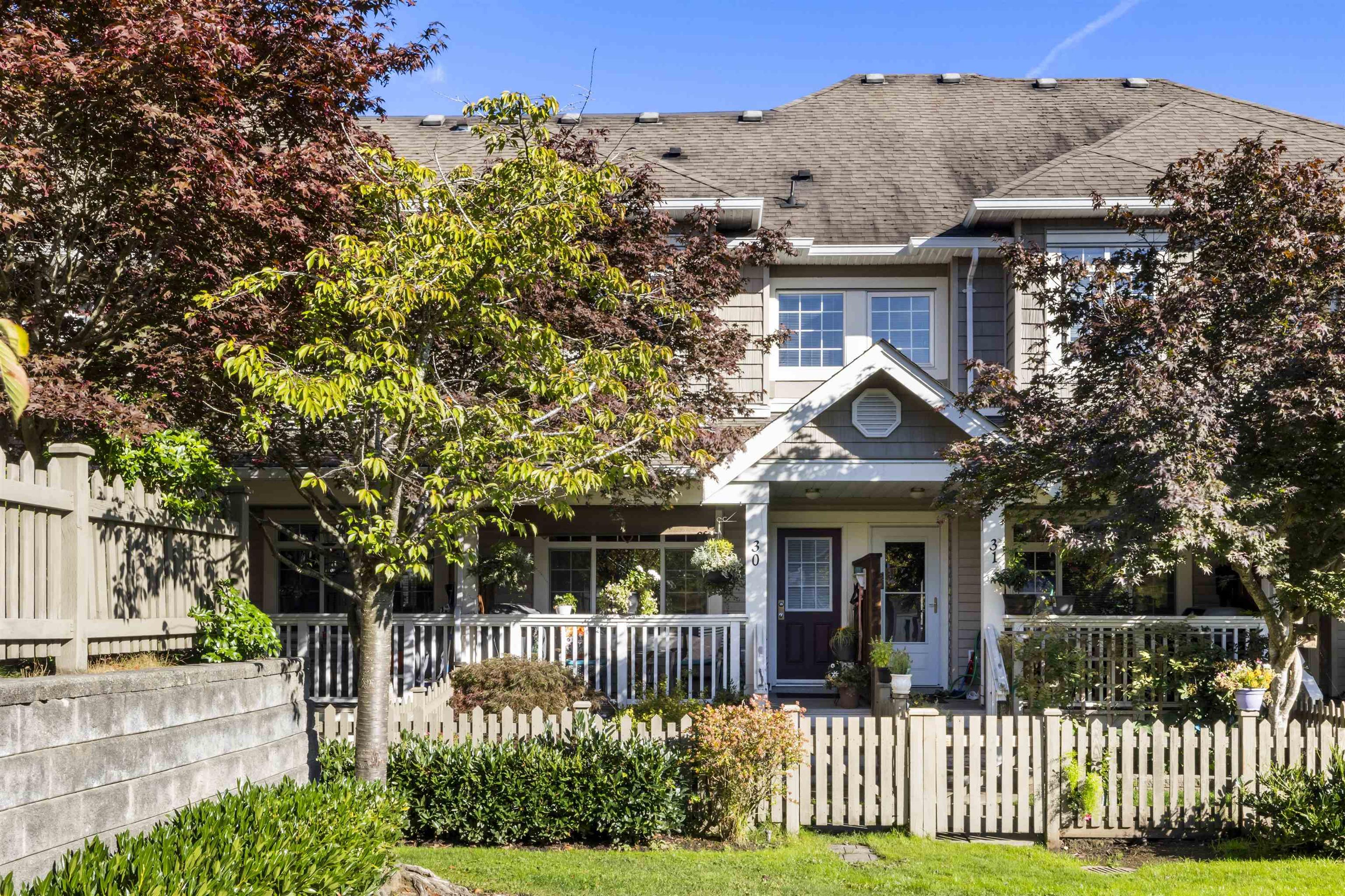 6852 193 Street, Surrey - Exteriors - Photo 8