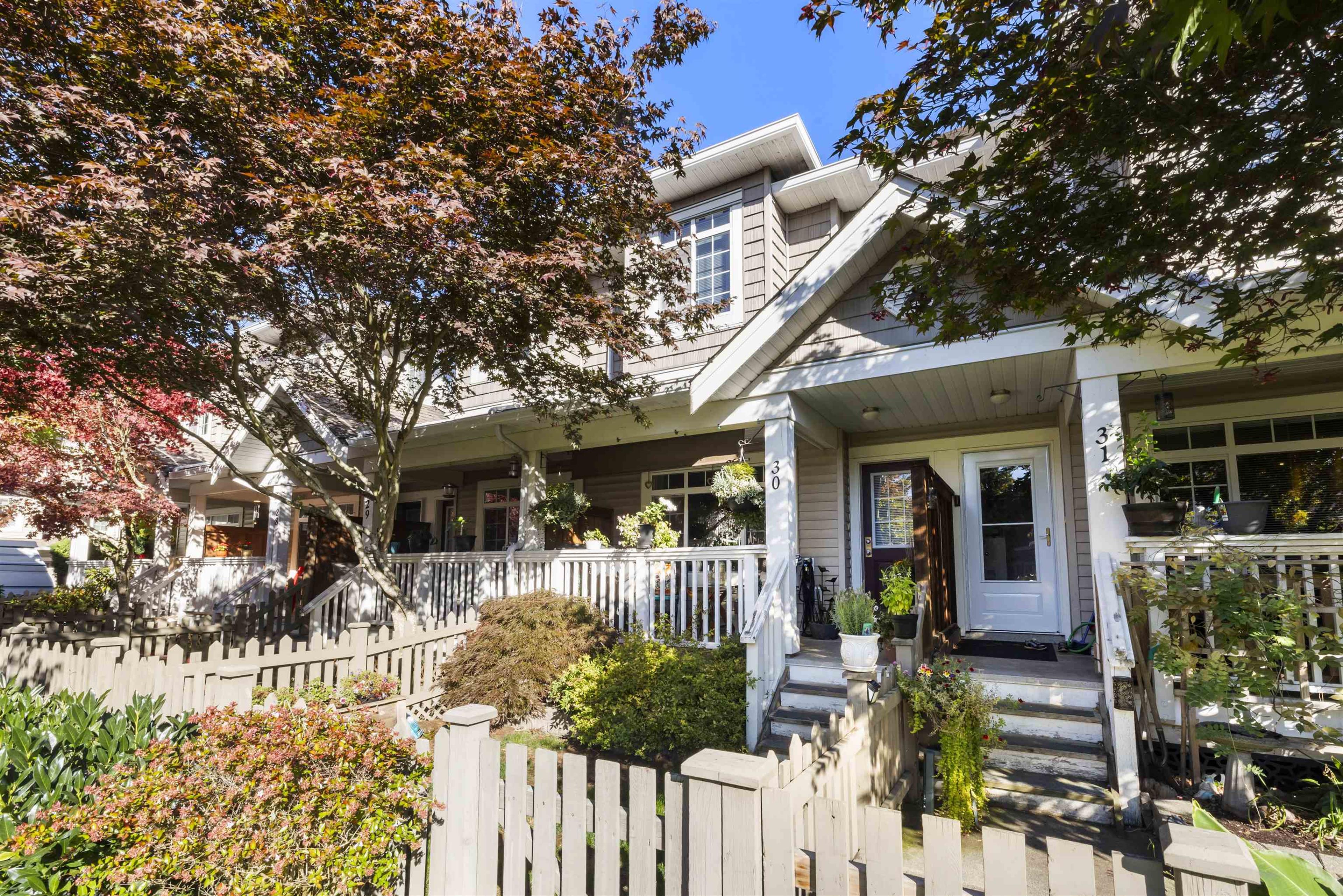 6852 193 Street, Surrey - Exteriors - Photo 10