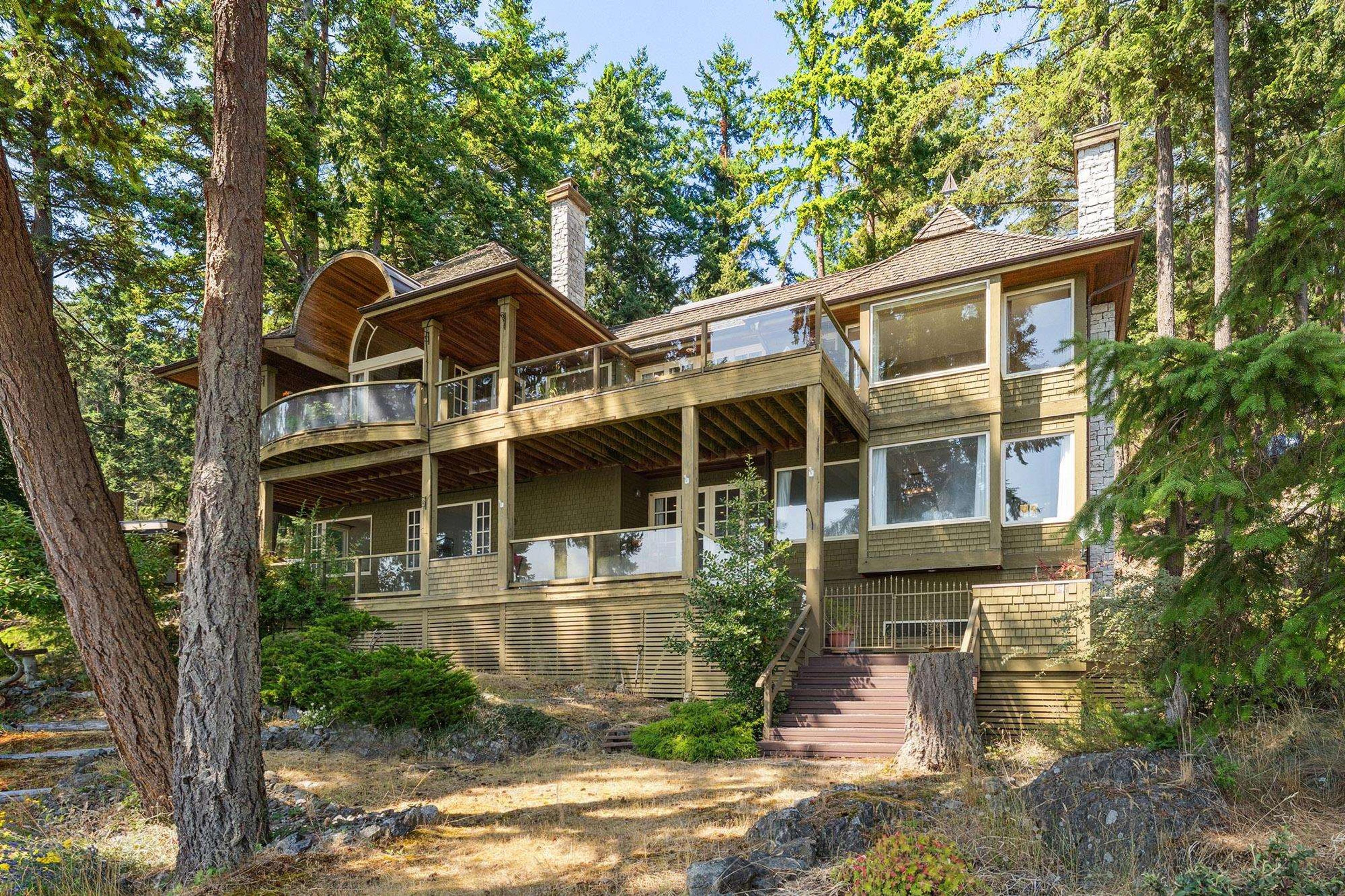 1251 Fairweather Road, Bowen Island - Exteriors - Photo 2