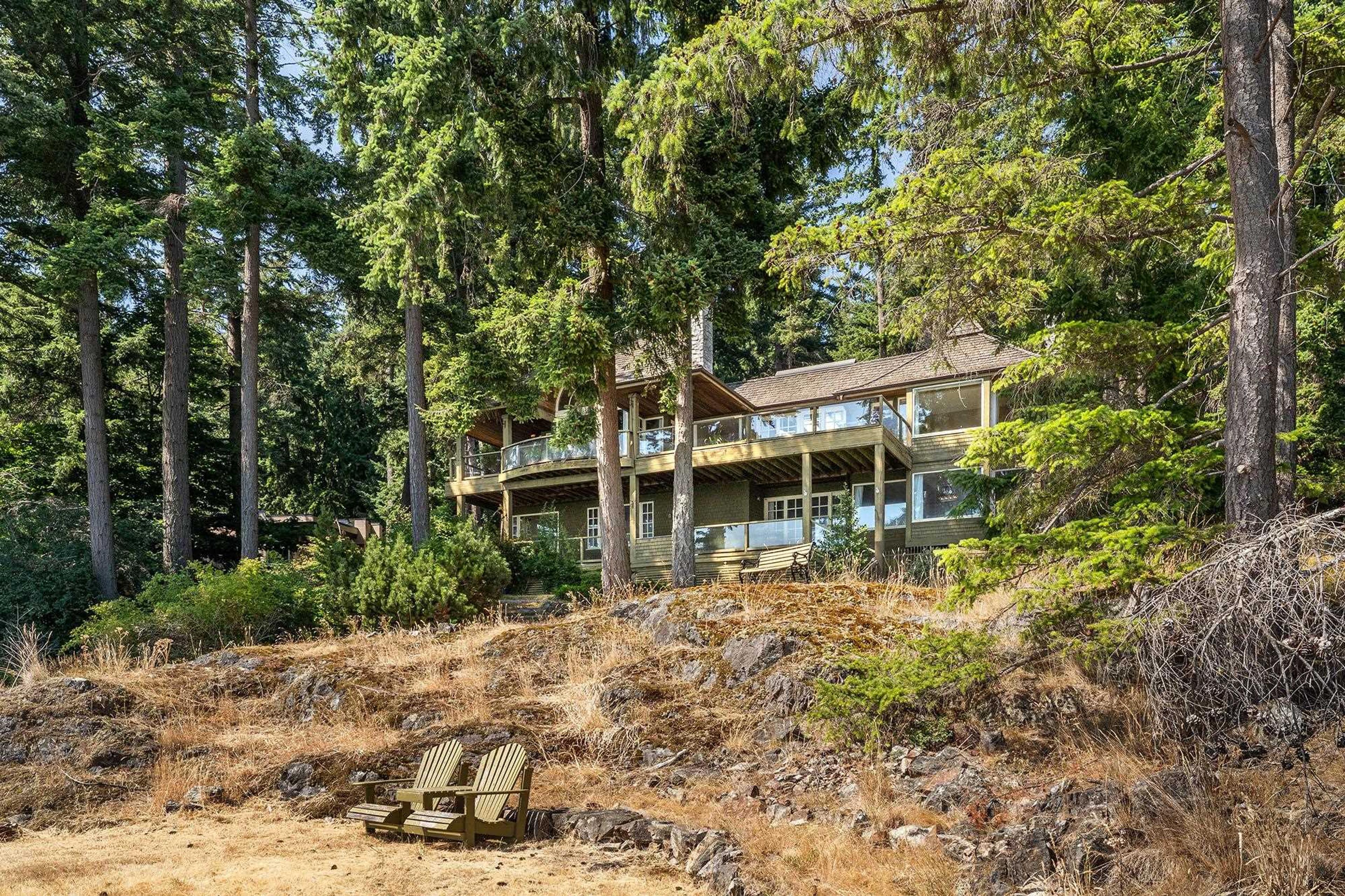 1251 Fairweather Road, Bowen Island - Exteriors - Photo 4