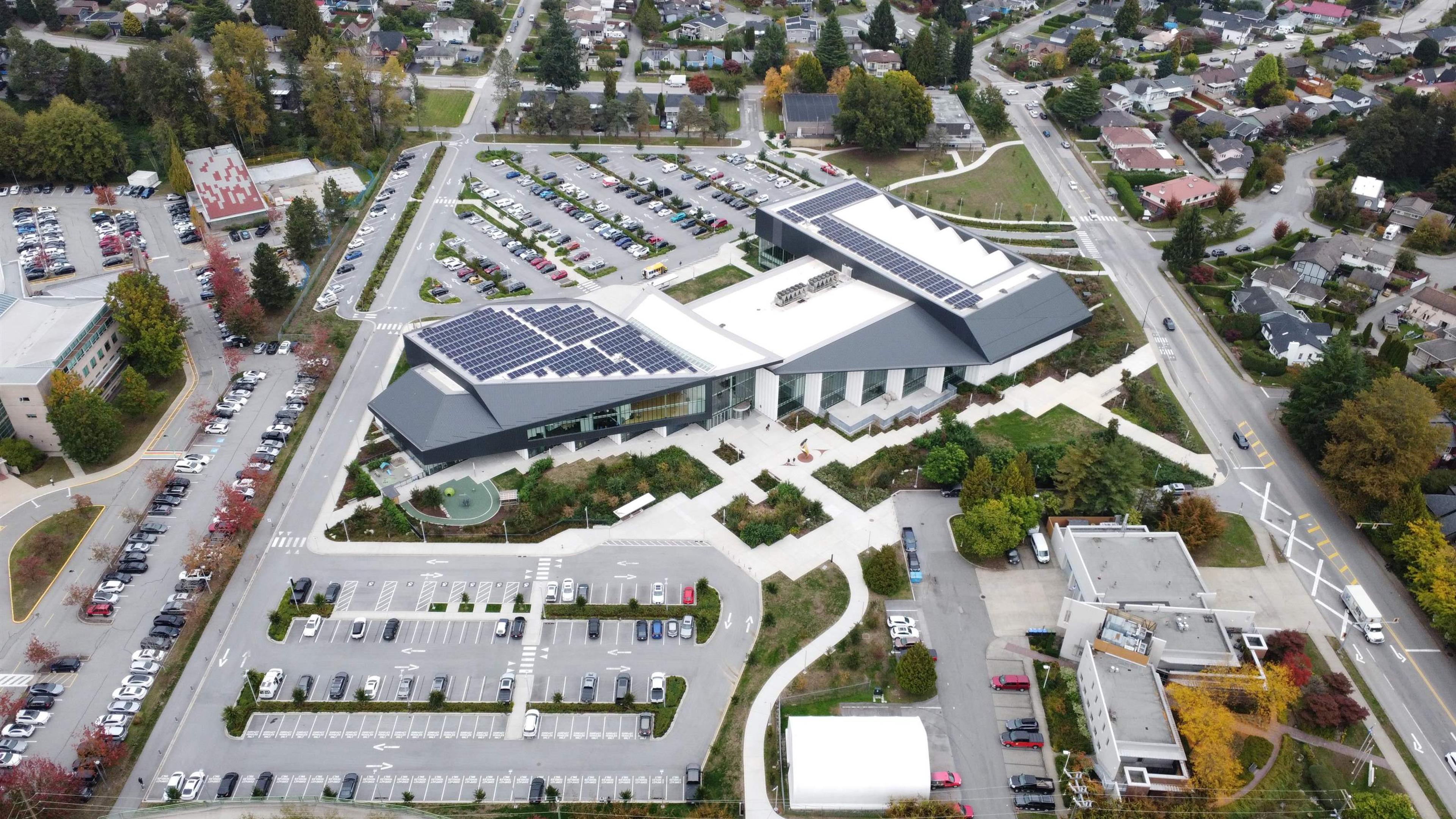 18 Jack Mahony Place, New Westminster - Exteriors - Full Complex View, Drone/Aerial View - Photo 4