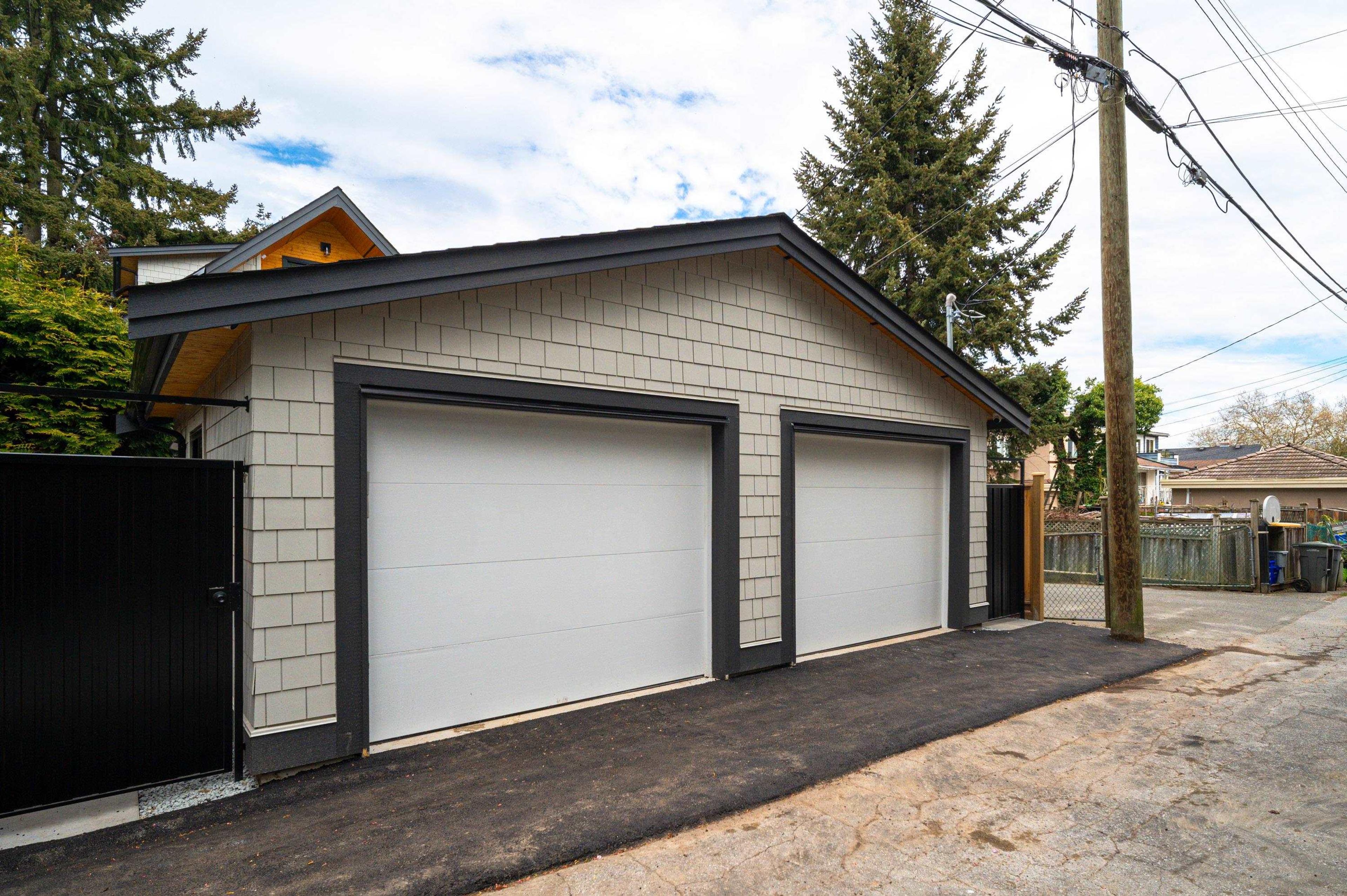 968 W 17th Avenue, Vancouver - Exteriors - Photo 2