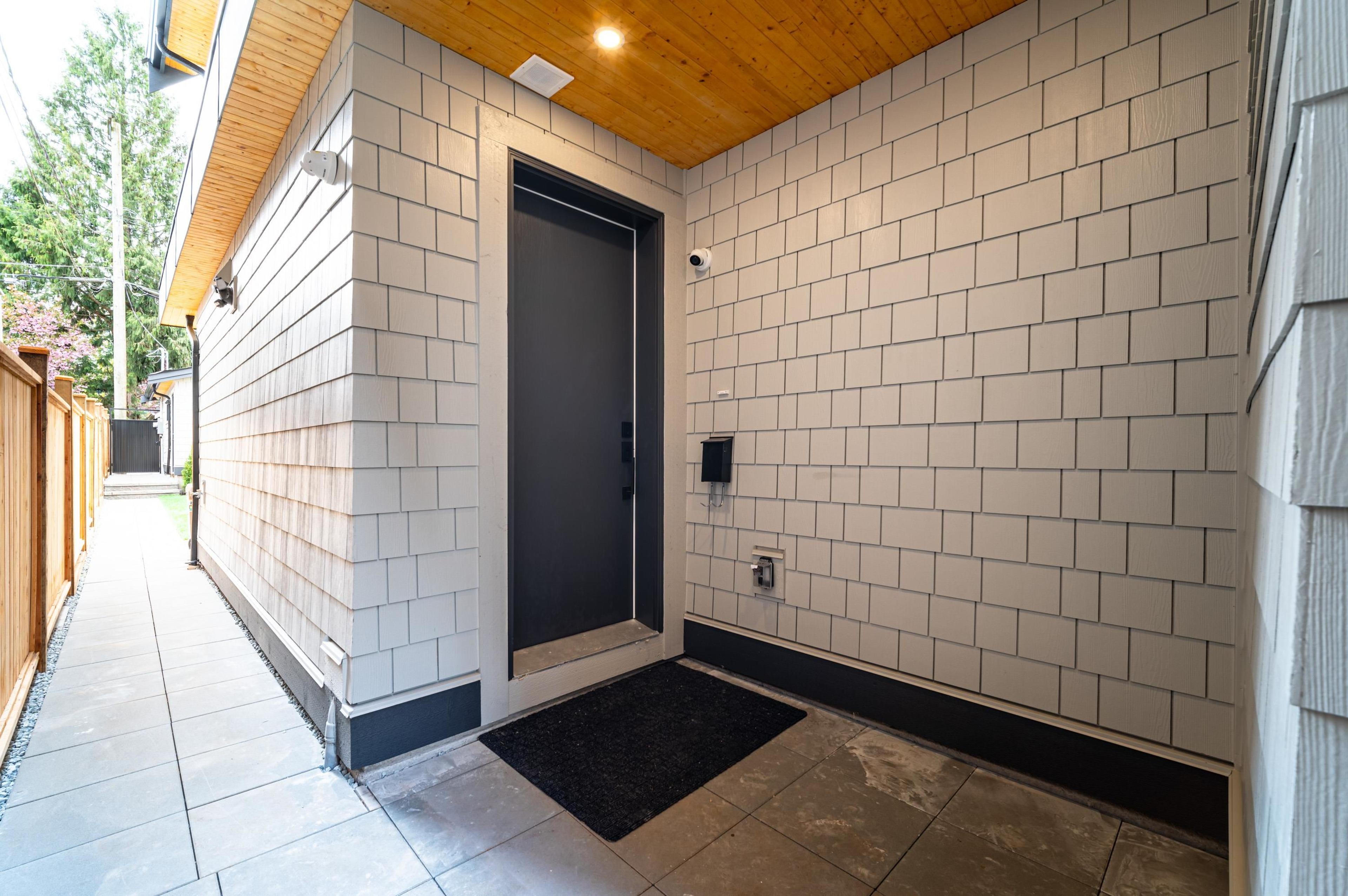 968 W 17th Avenue, Vancouver - Exteriors - Photo 3