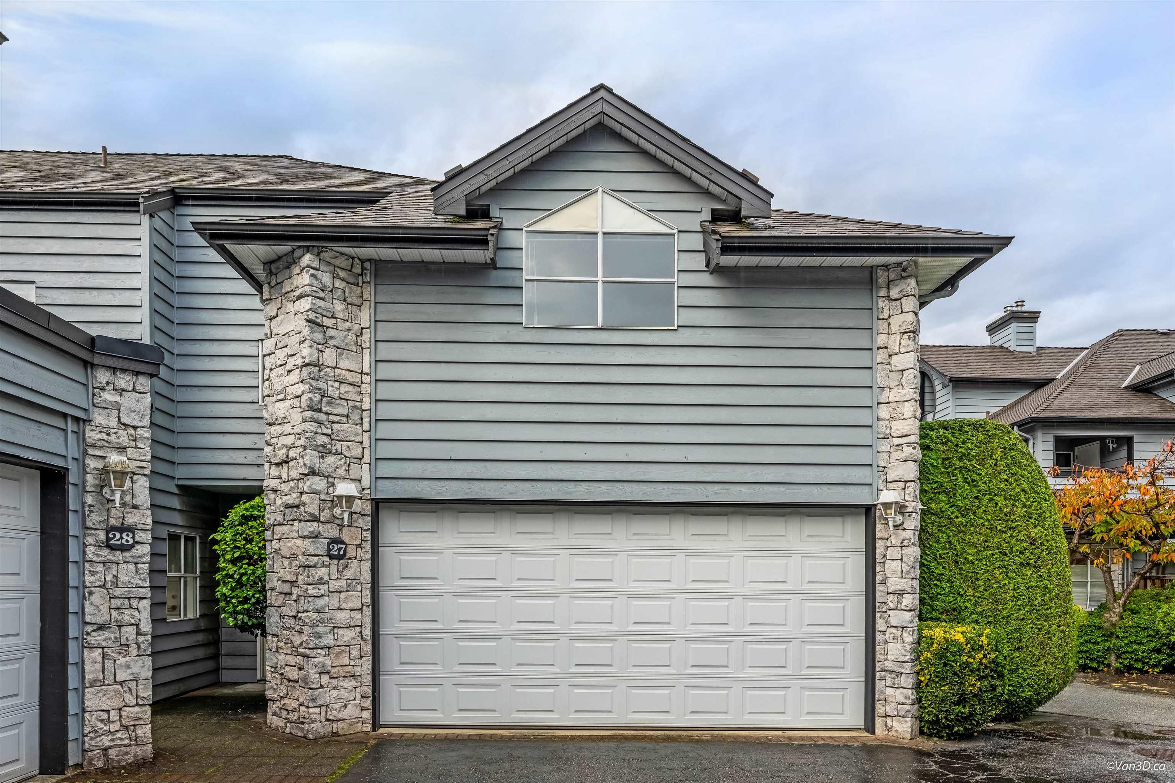 7695 St. Albans Road, Richmond - Exteriors - Photo 3