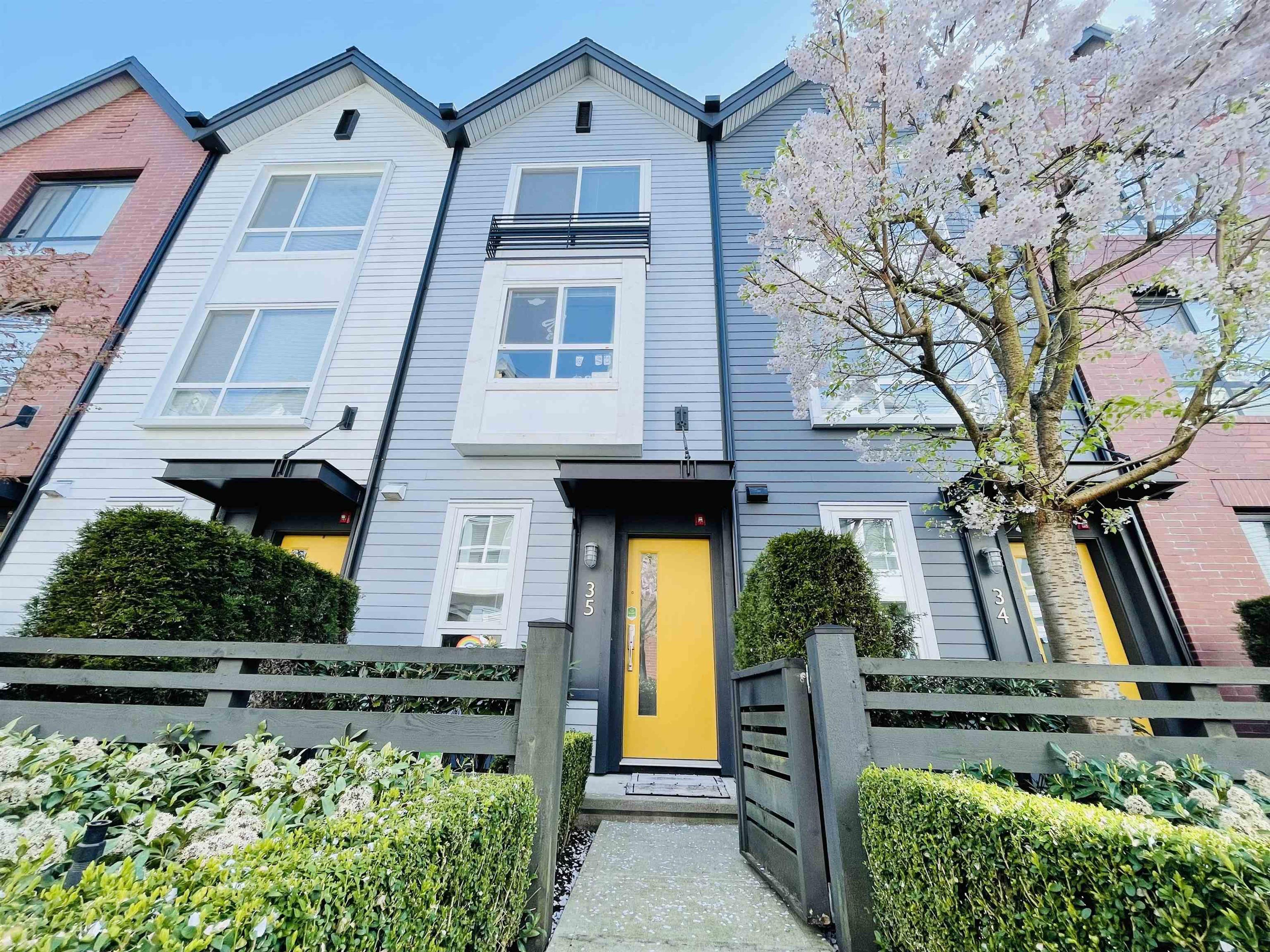 6868 Burlington Avenue, Burnaby - Exteriors - Photo 3