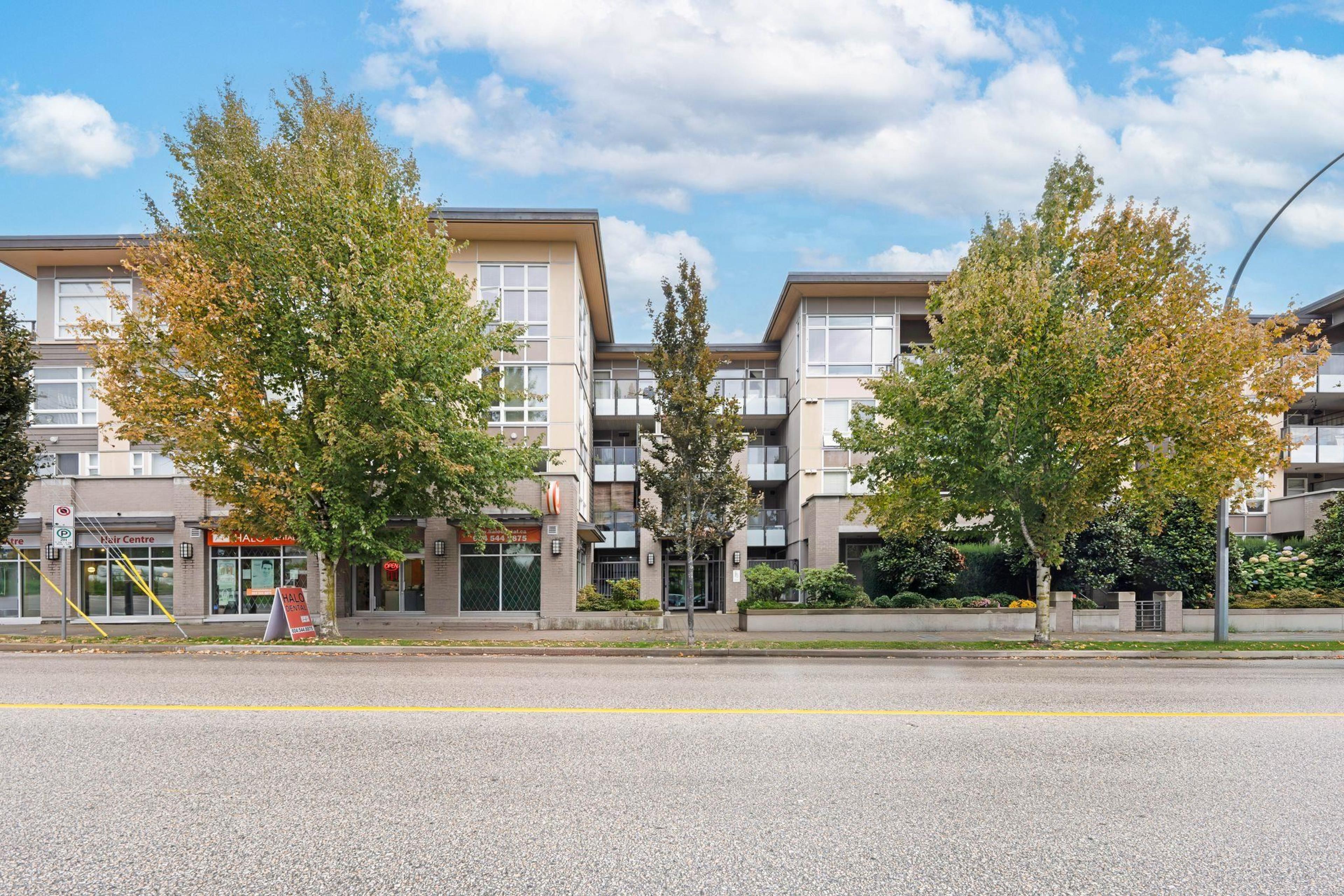 85 Eighth Avenue, New Westminster - Exteriors - Full Complex View - Photo 2