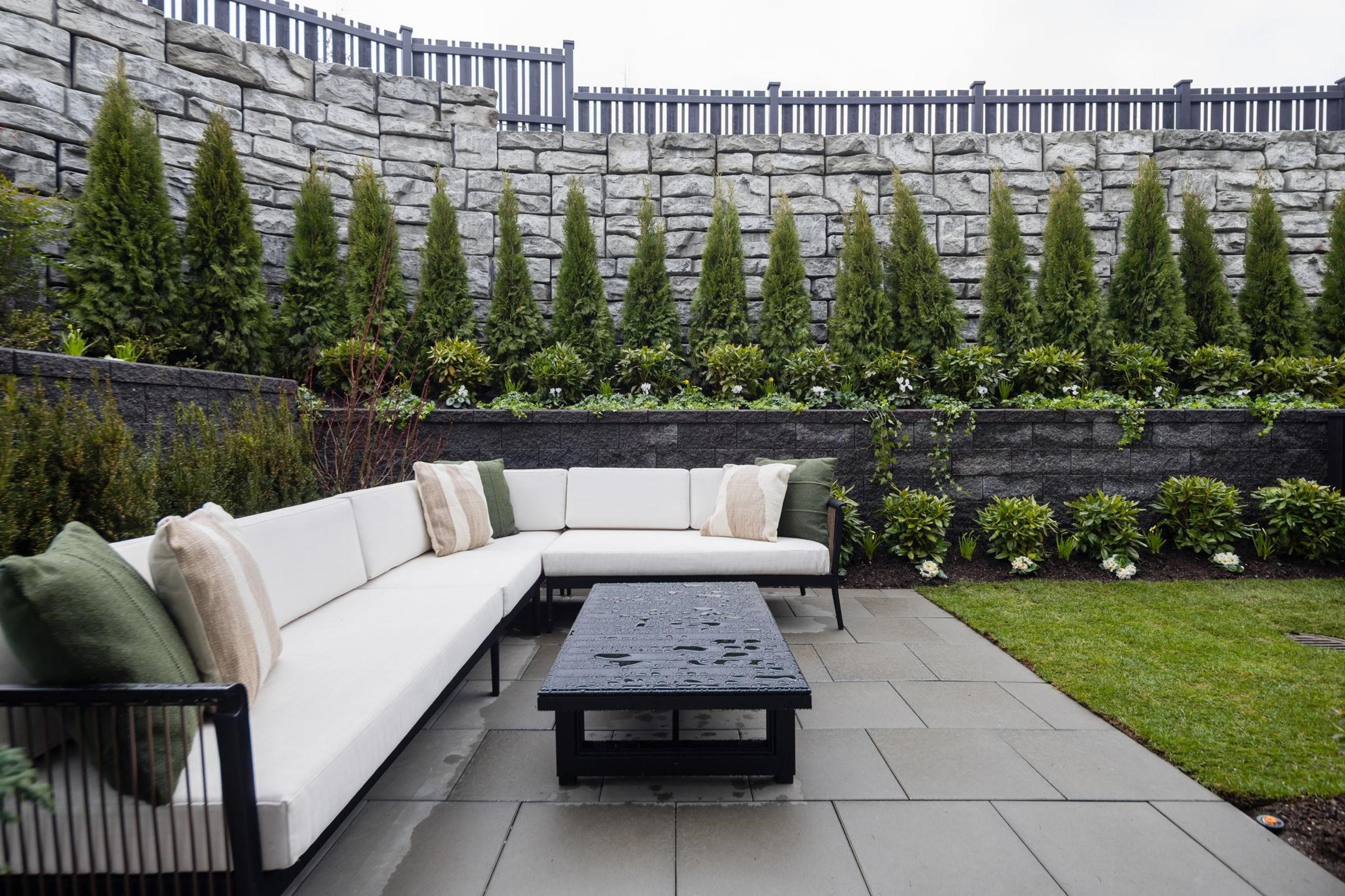 3637 Sheffield Avenue, Coquitlam - Outdoor Amenities - Garden / Yard/ Backyard/ Porch/ Deck - Photo 1