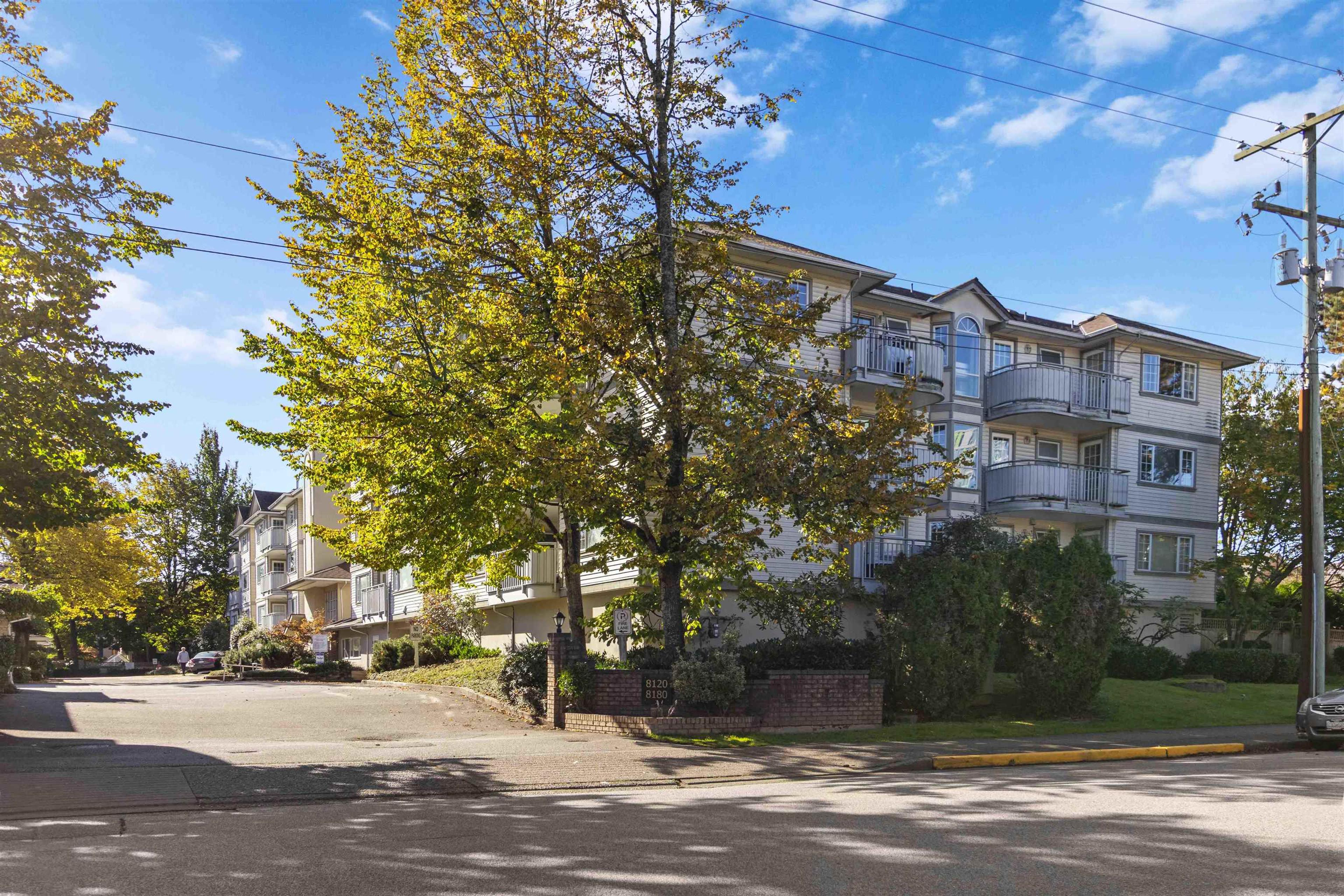 8120 Bennett Road, Richmond - Exteriors - Photo 2