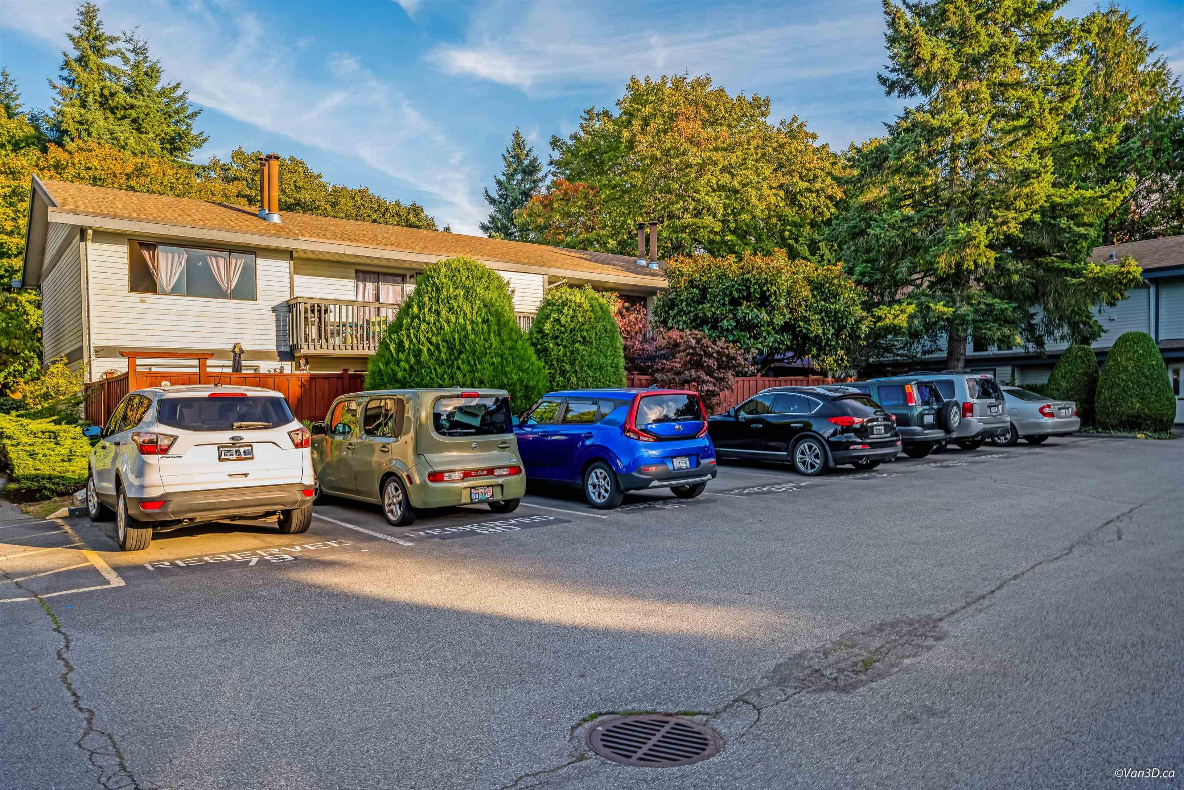 11622 Kingsbridge Drive, Richmond - Exteriors - Photo 1