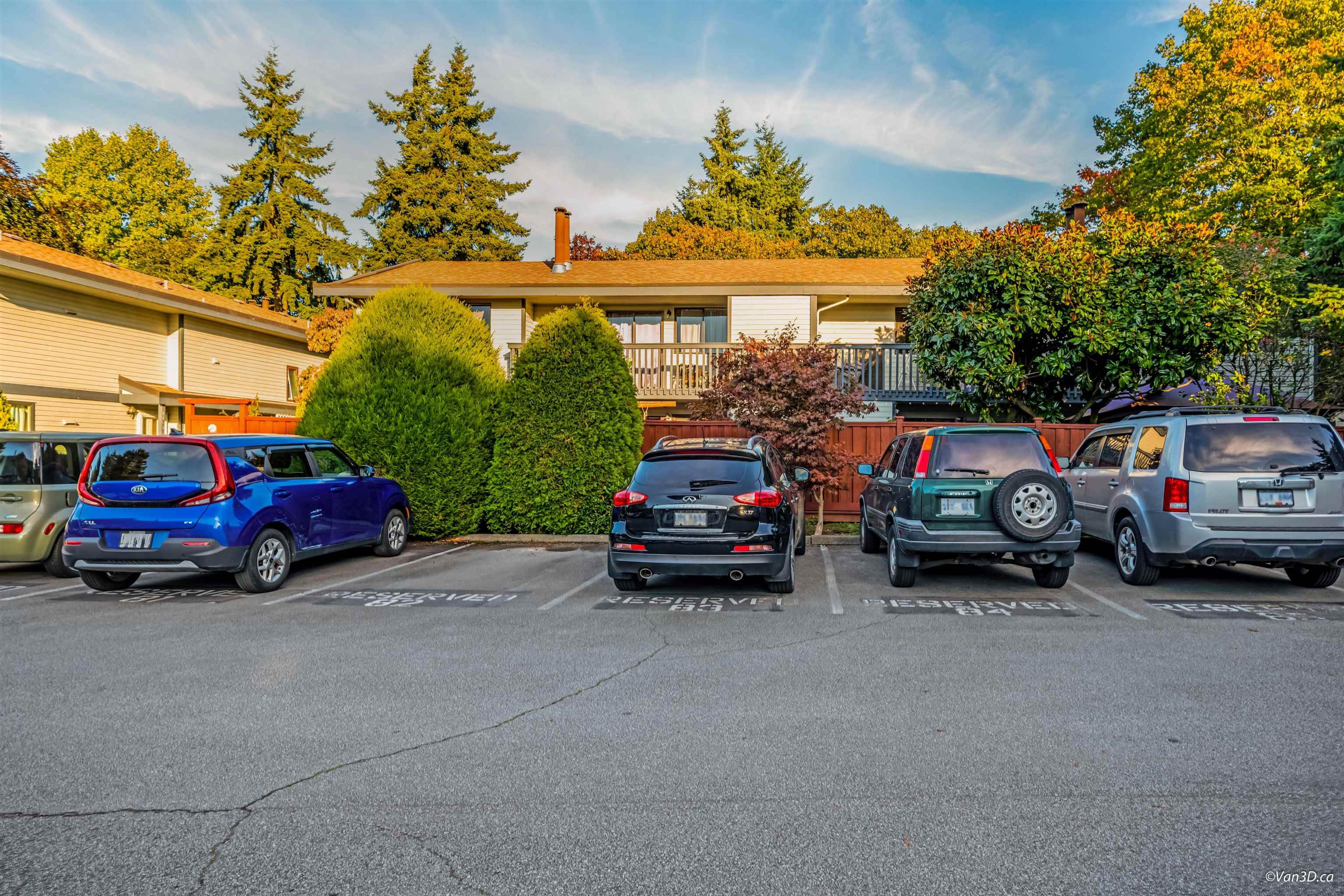 11622 Kingsbridge Drive, Richmond - Exteriors - Full Complex View - Photo 4