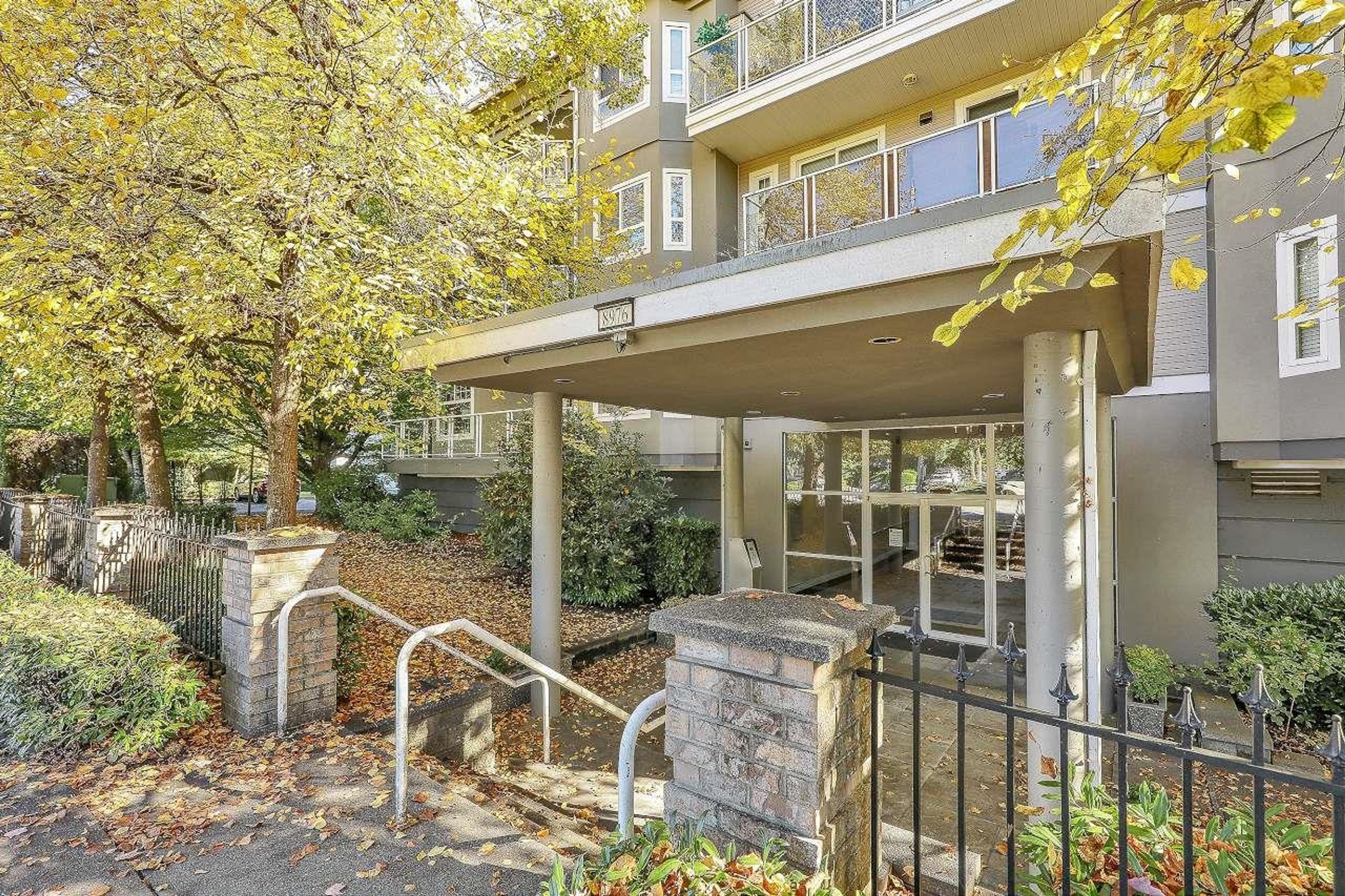 8976 208 Street, Langley - Exteriors - Photo 3